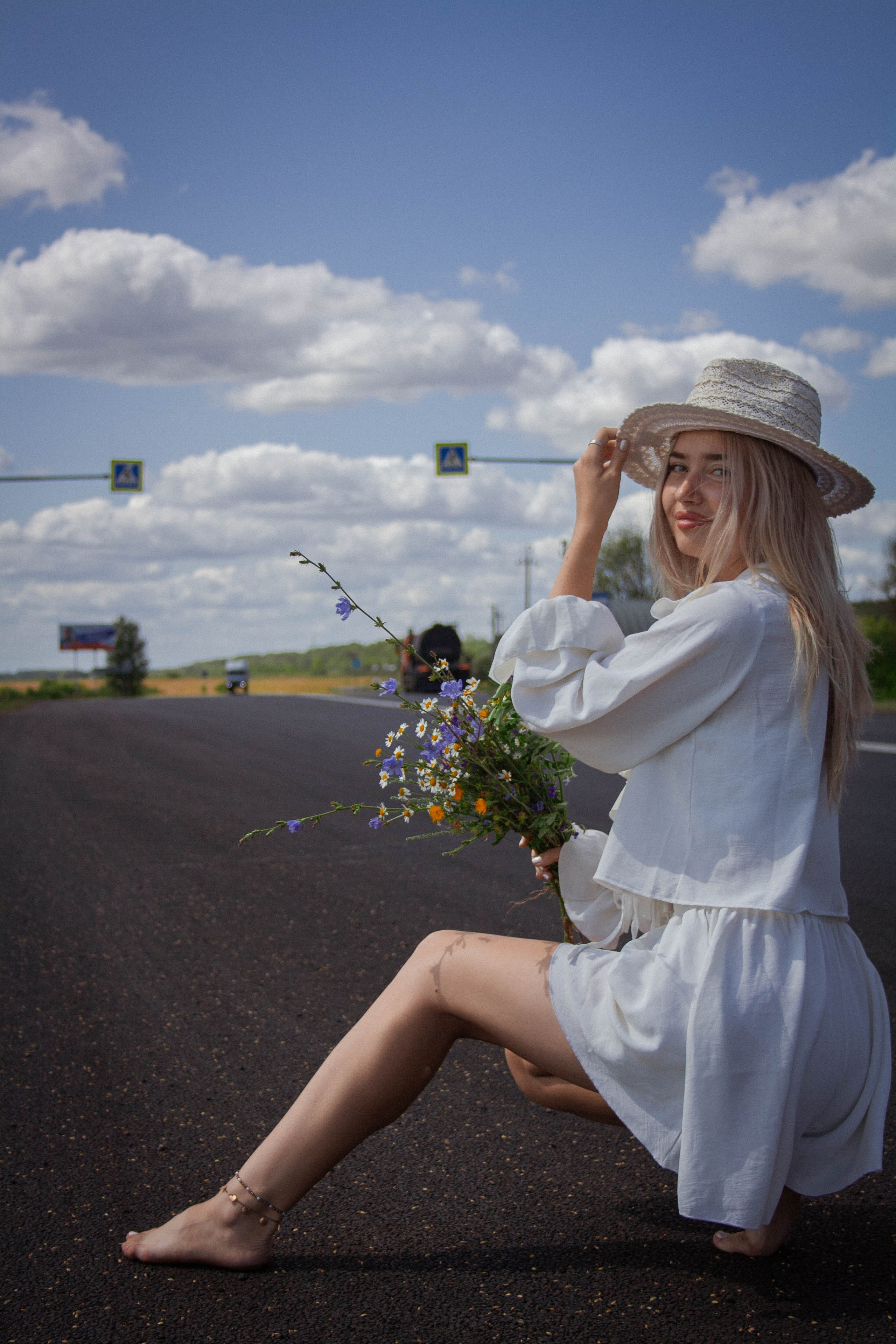 Настроение: уйти в поле с подсолнухами. Портретный фотограф в Саратове