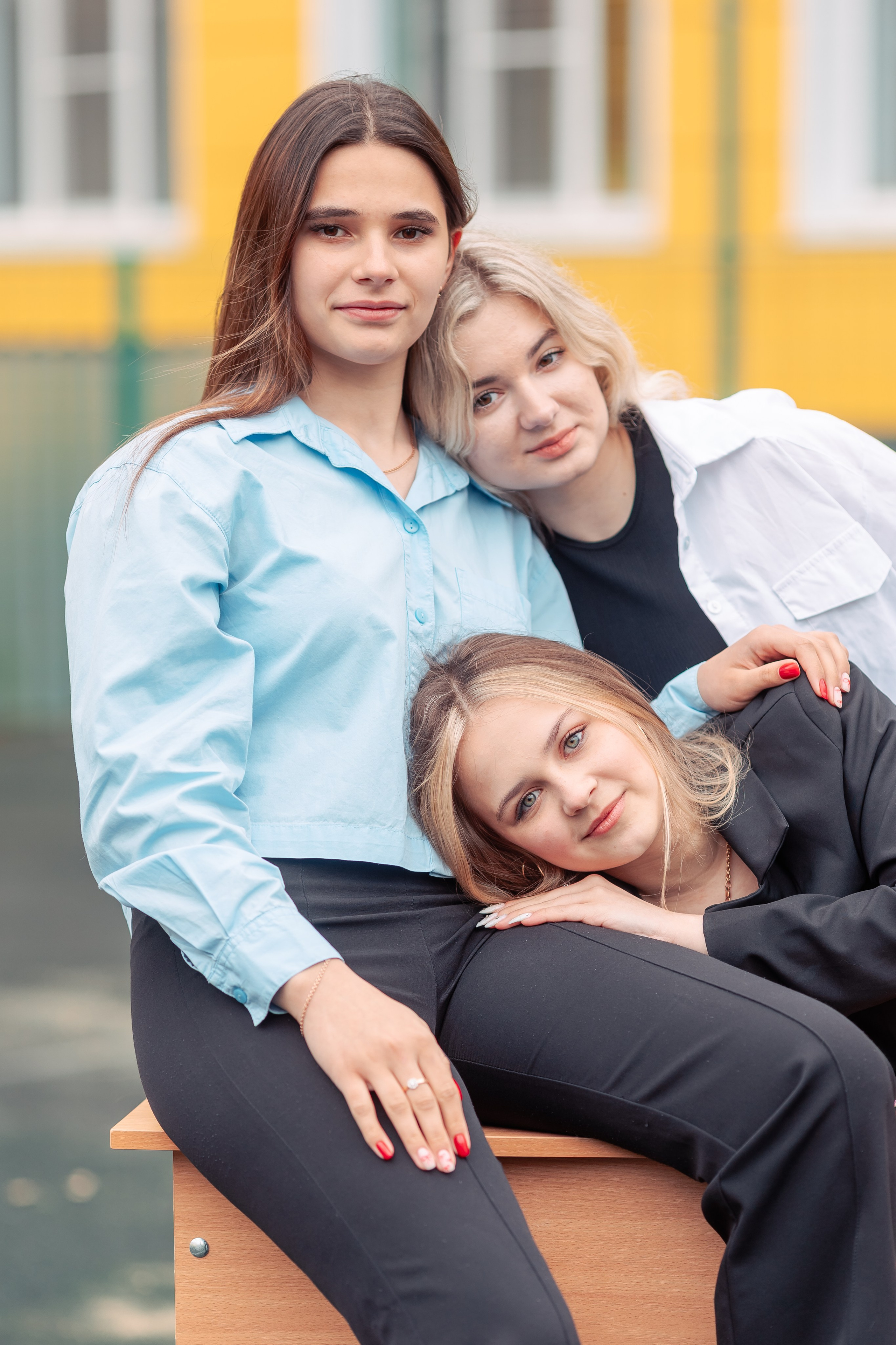 Позирование группы. Выпускные альбомы для детского сада и школы