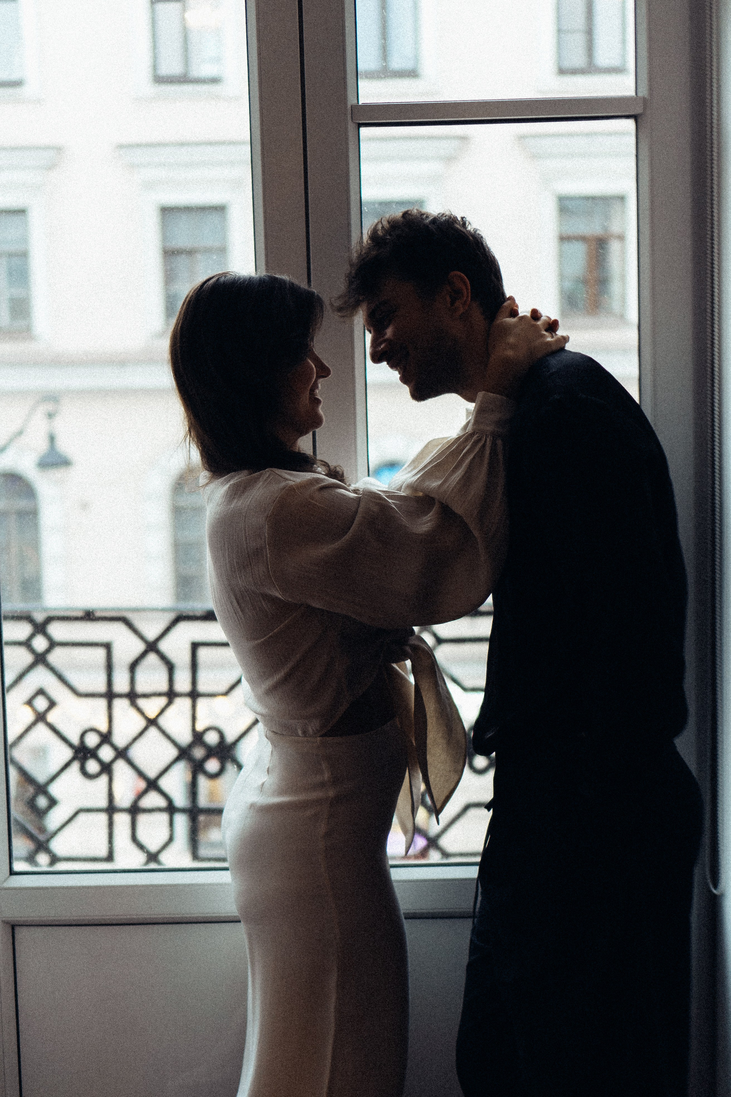 УТРО ЖЕНИХА И НЕВЕСТЫ В ПИТЕРСКОЙ КВАРТИРЕ И СЬЕМКА С СВАДЕБНЫХ ОБРАЗАХ. Профессиональный фотограф, Санкт-Петербург — Виктория Богомолова