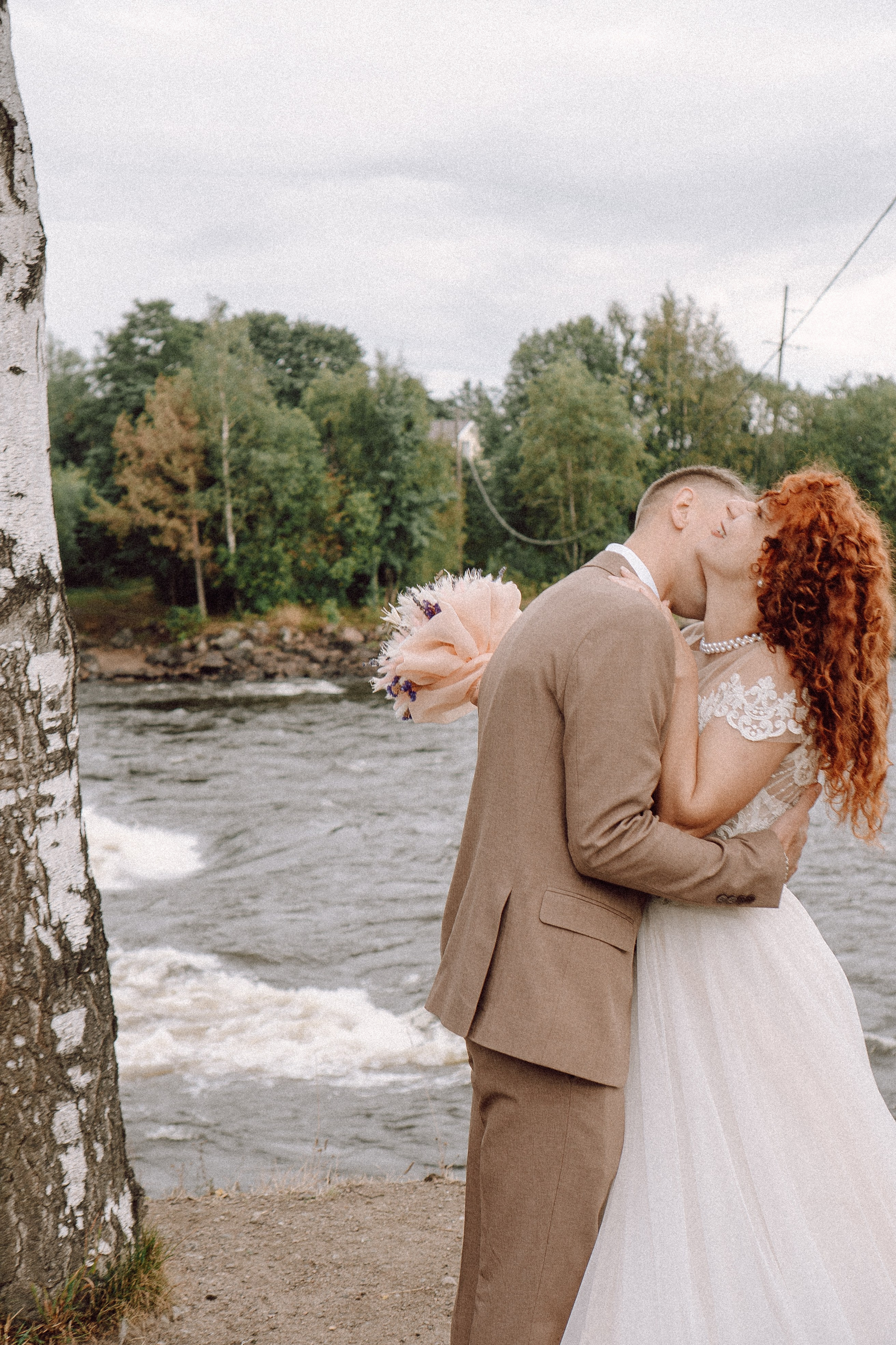 СВАДЕБНАЯ ФОТОСЕССИИЯ ПАРЫ В ГОРОДЕ ПРИОЗЕРСК В СОСНОВОМ ЛЕСУ И С ПИКАПОМ. Профессиональный фотограф, Санкт-Петербург — Виктория Богомолова