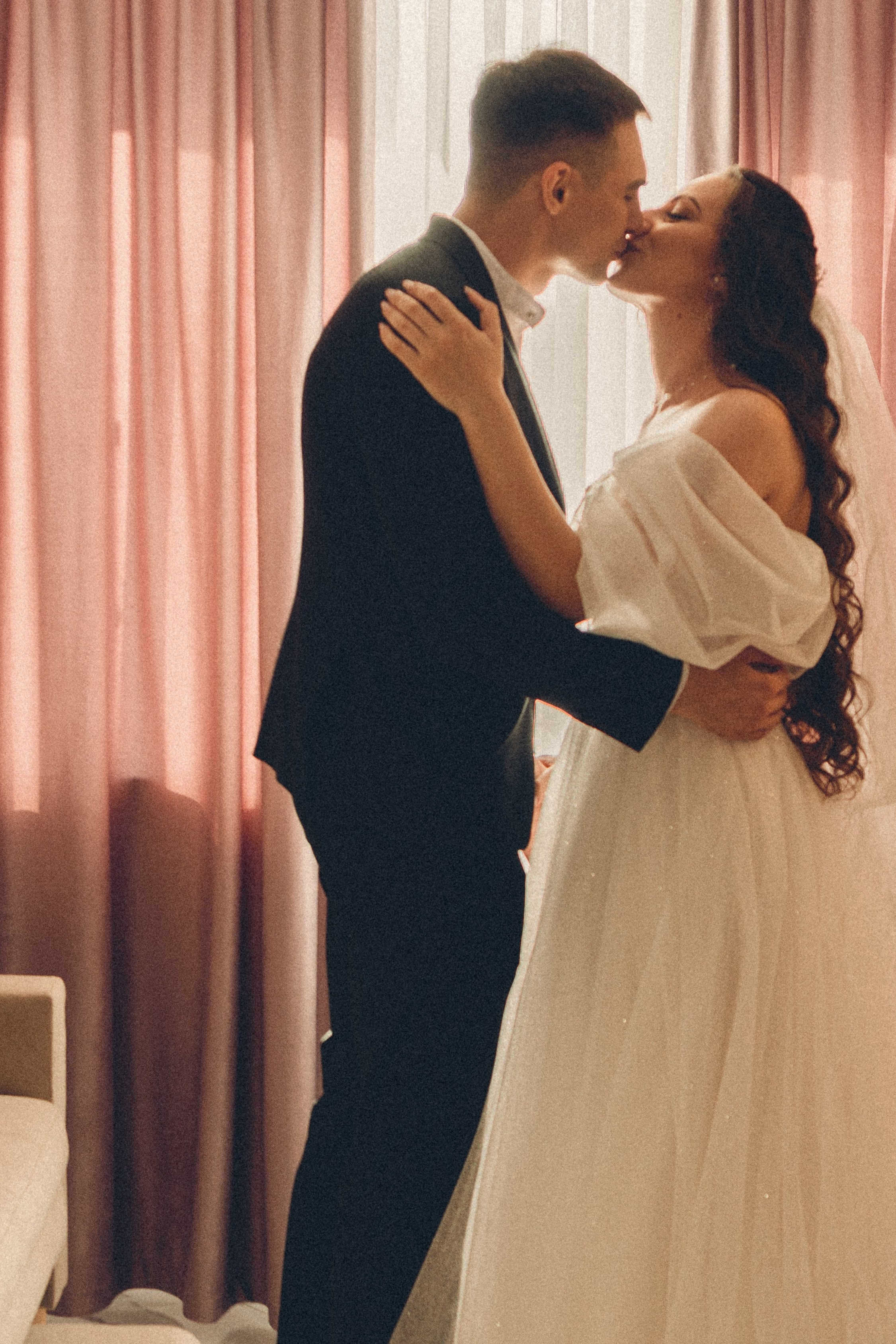 СВАДЕБНАЯ СЬЕМК В ПАРКЕ 300-ЛЕТИЯ. Профессиональный фотограф, Санкт-Петербург — Виктория Богомолова