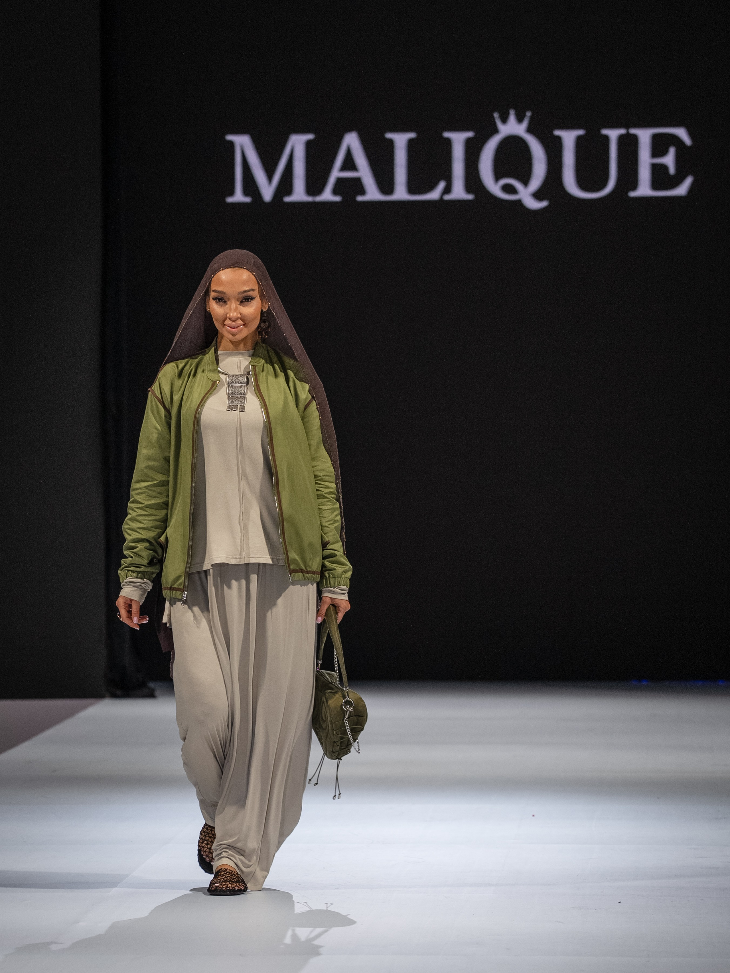 EURASIAN FASHION WEEK Malique. Сайт Алматинского НЮ АРТ, будуар и фэшн фотографа Дениса Карпенко