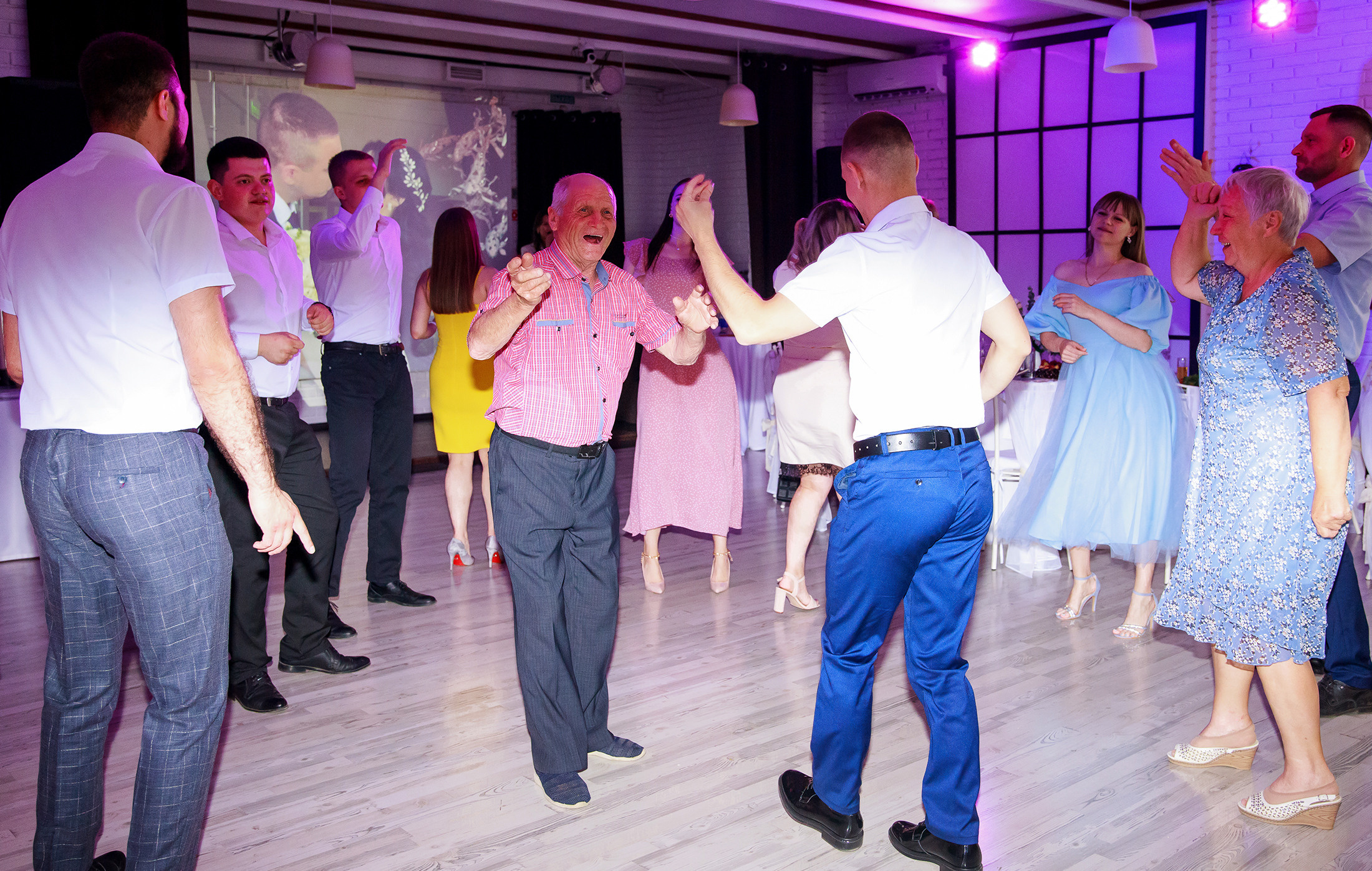 Кристина и Алексей. Фотограф Волжский Наталья Заикина