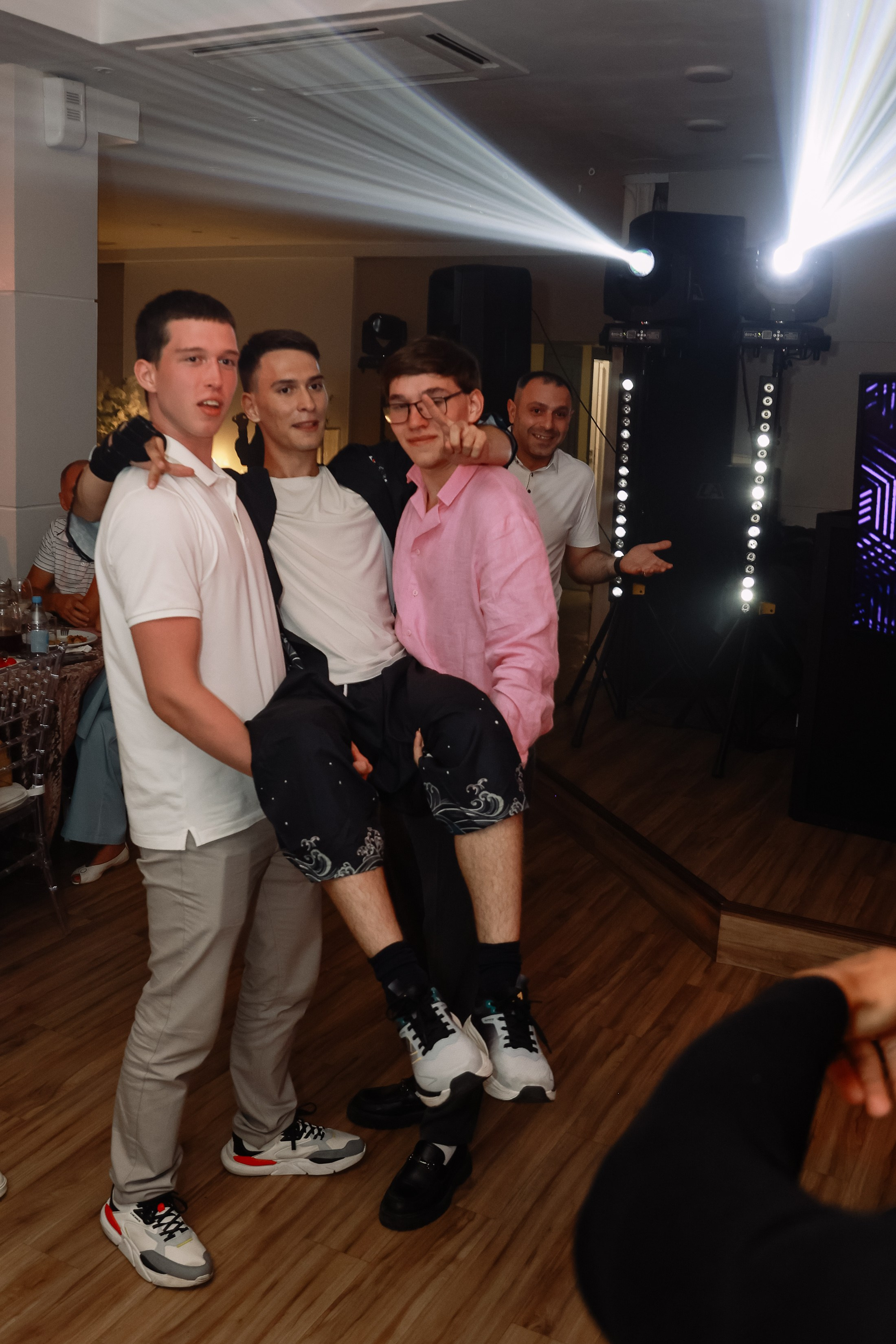 Выпускной 210 школа _ вечеринка. Фотограф Юлия Мальцева