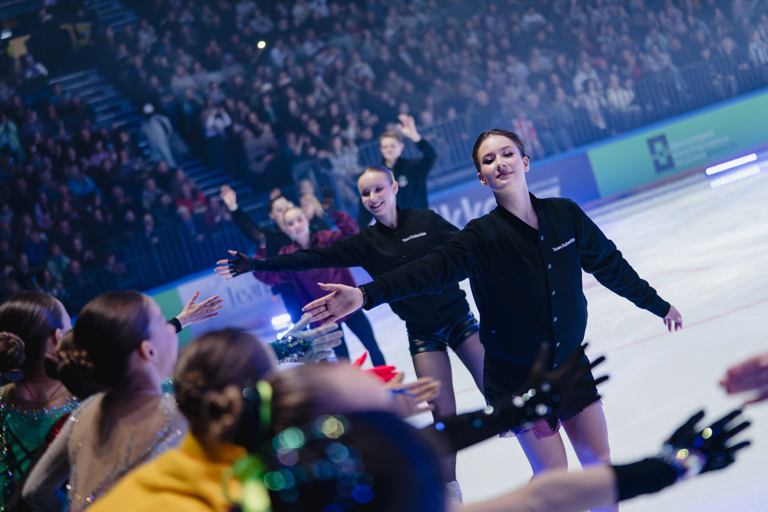 Шоу Этери Тутберидзе в Новосибирске. Воробьева Ксения — Спортивный и танцевальный фотограф Новосибирск