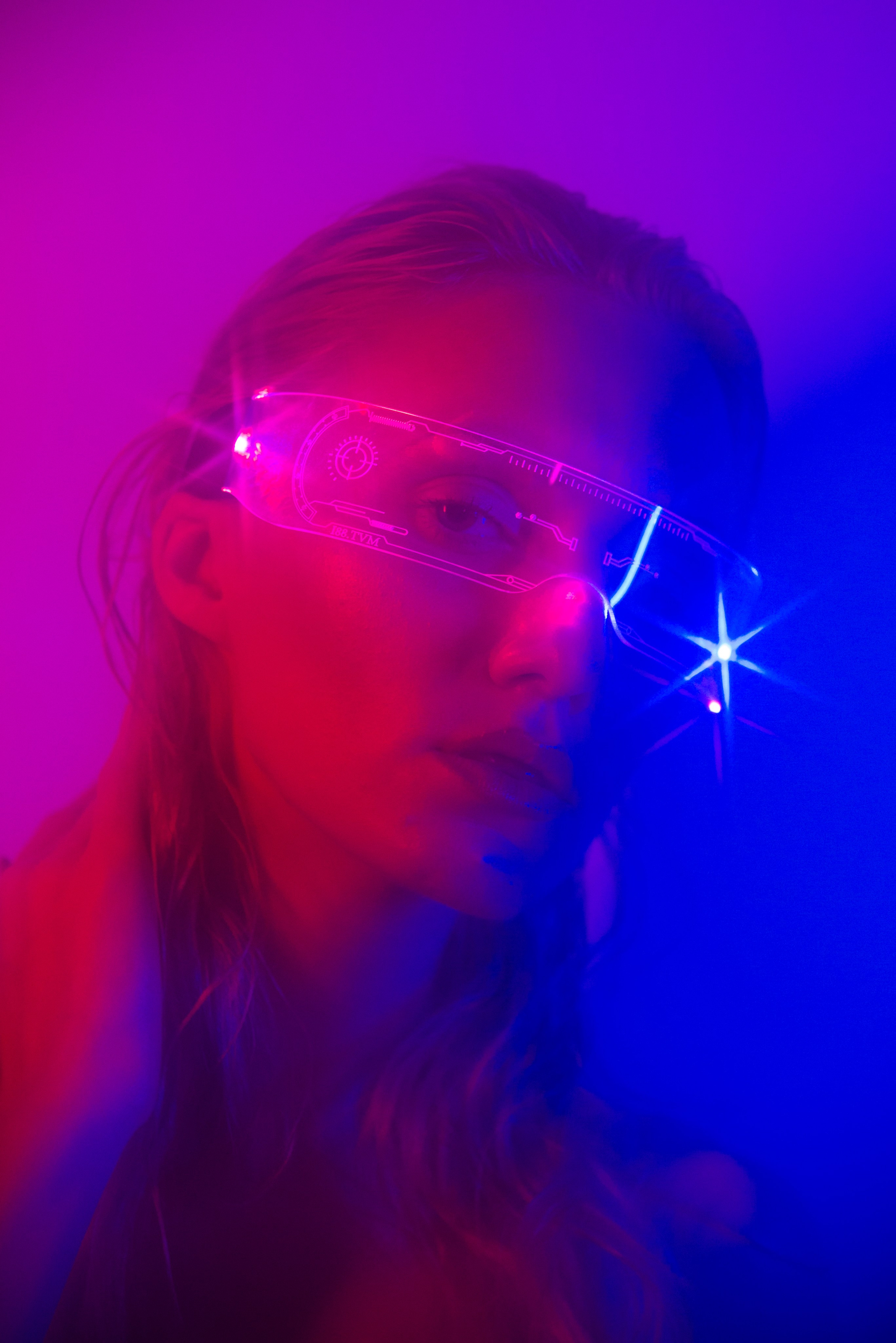 Мария Тихонова. Неон