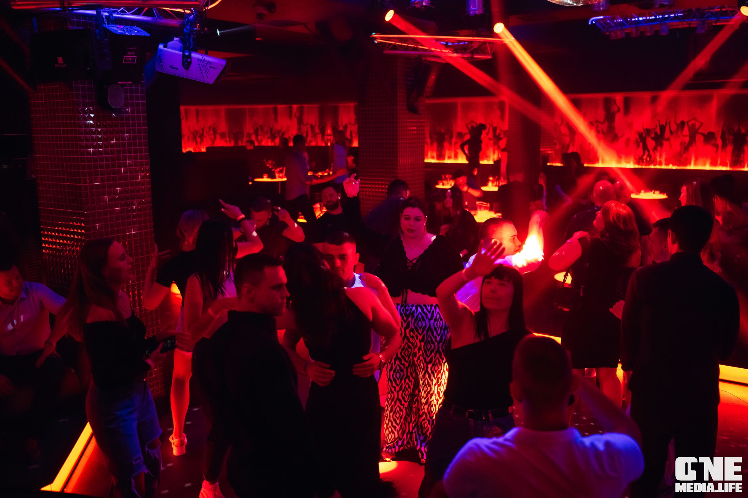 Фоторепортаж из РК Планета. One Media Life: фоторепортажи, фотоотчеты с мероприятий и заведений