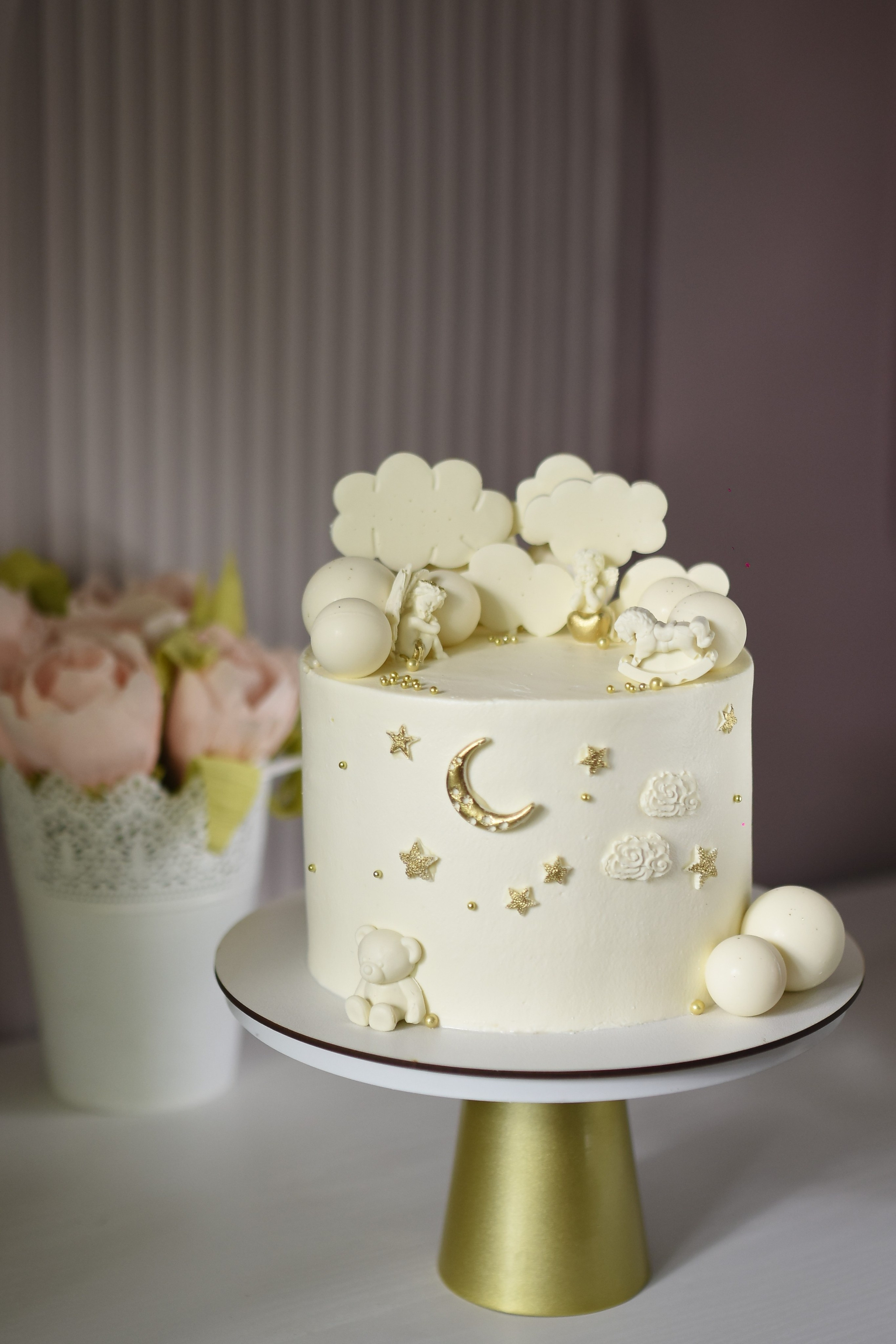 Воздушный торт на крещение