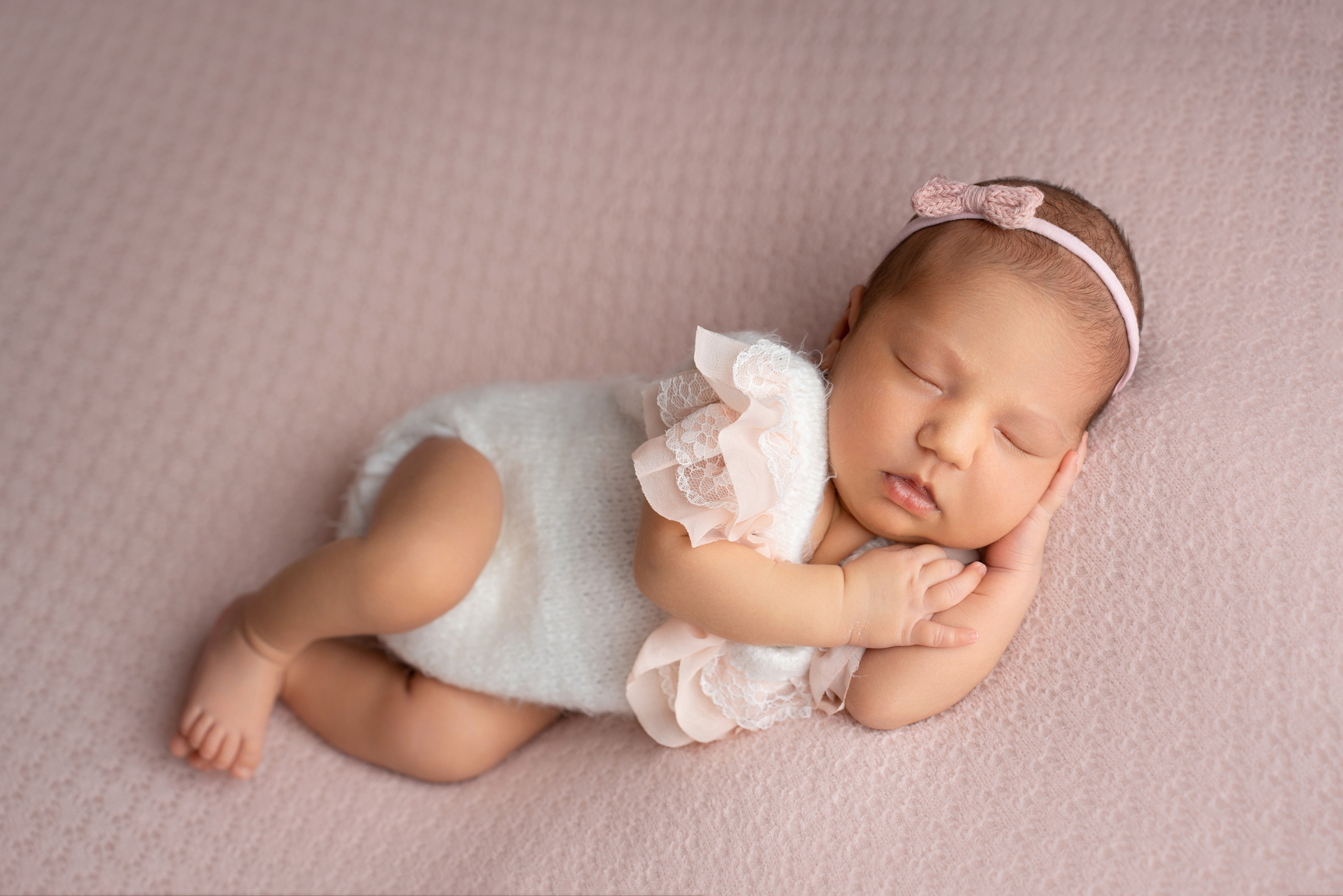 Ньюборн. Фотограф новорожденных Оренбург и свадебный фотограф Оренбург