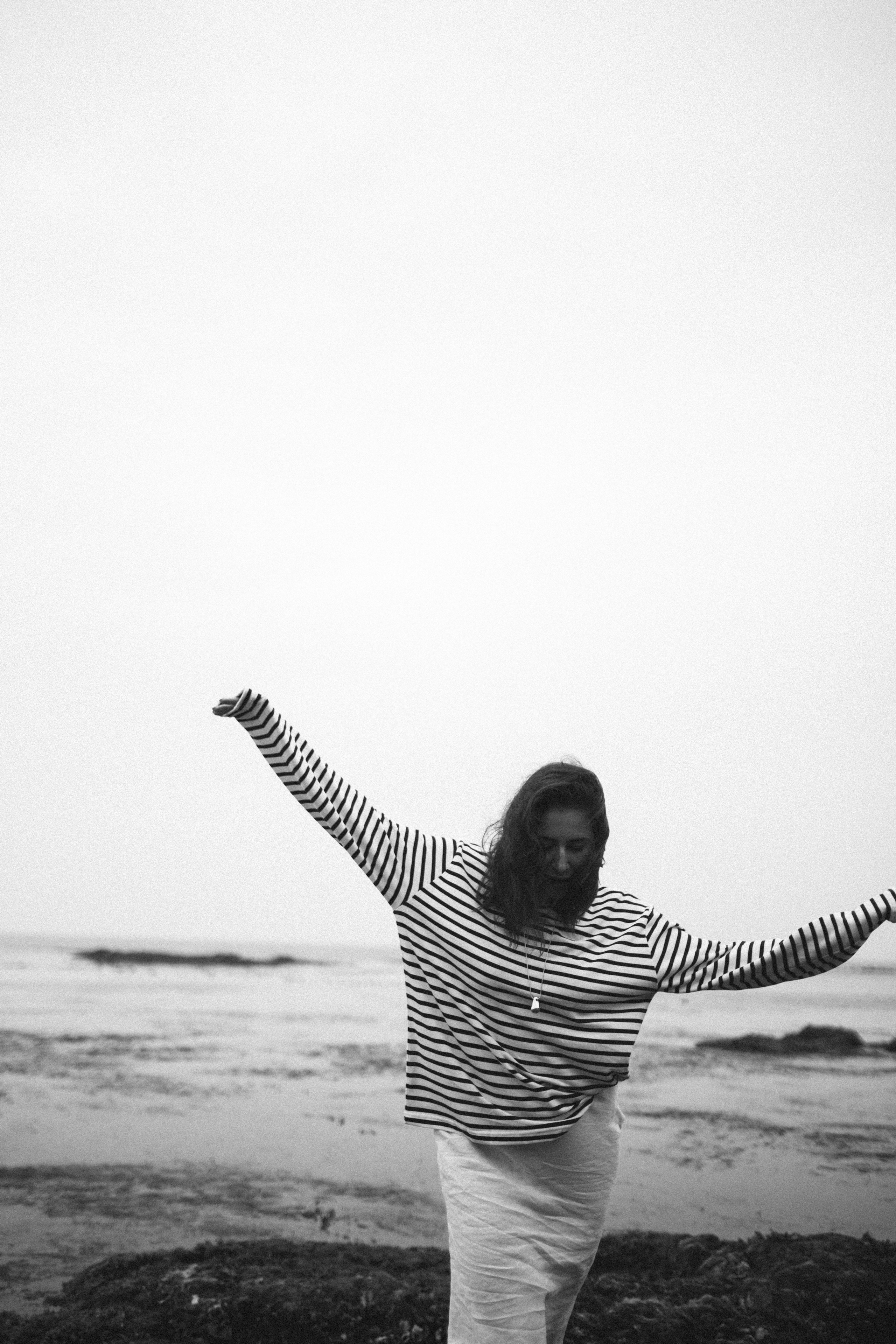 Женская фотосессия на берегу Охотского моря. Сахалин. Фотограф Валерия Горбунова Подольск Бутово Видное Щербинка