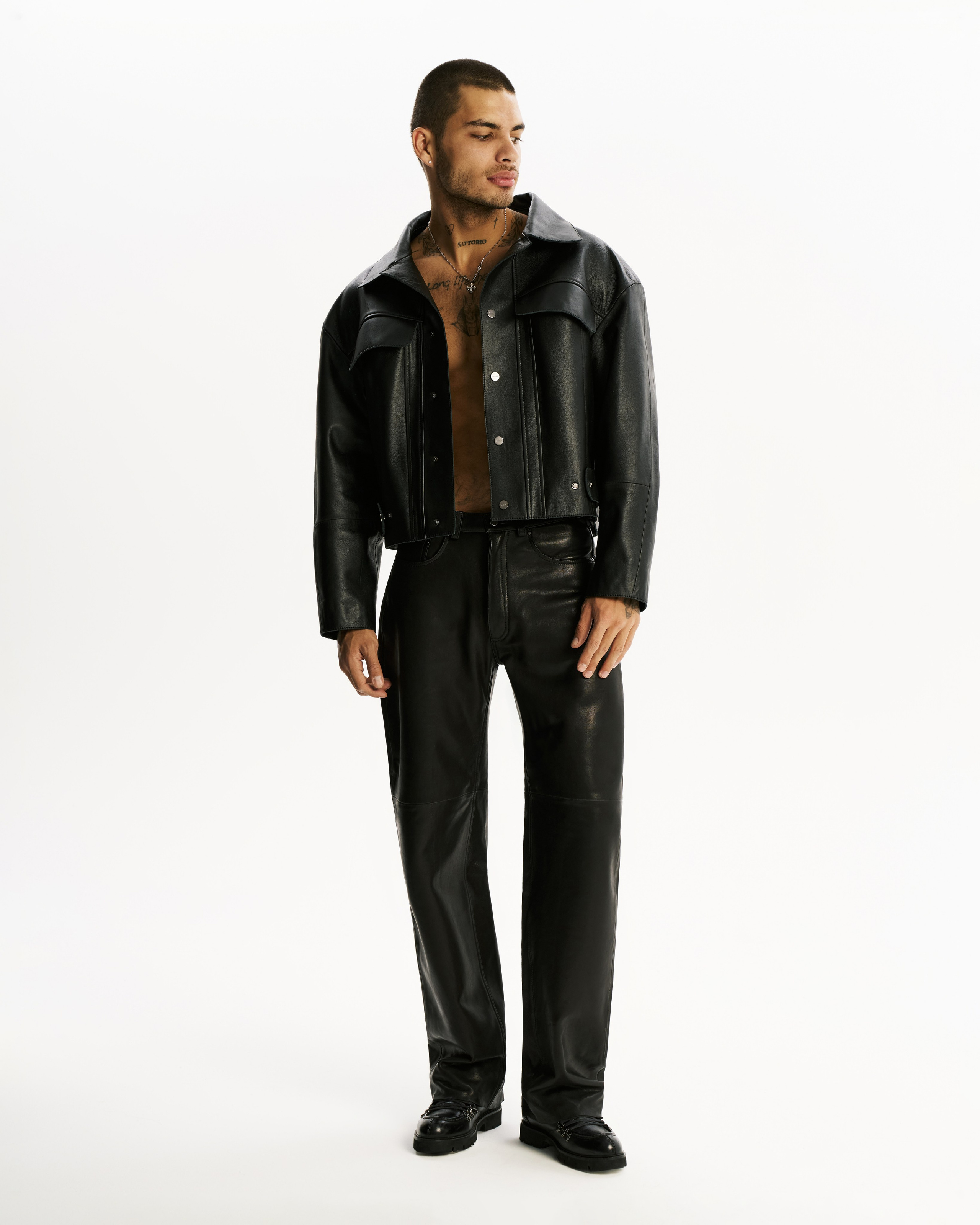 BAGLER. Фотограф для брендов одежды и маркетплейсов в Москве Рита Винтер