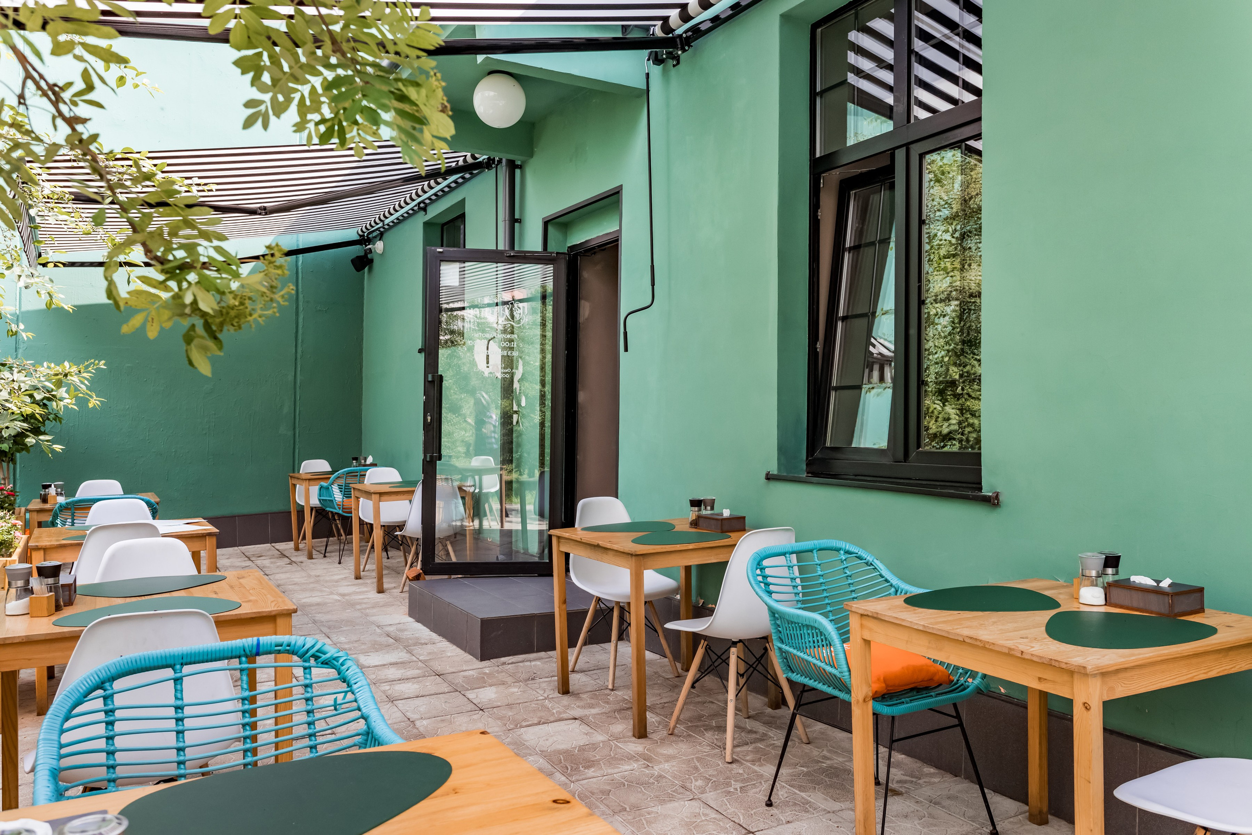 Интерьерная фотосессия для ресторана Тетри на Окской. Интерьеры, Контент, Портреты | Фотограф в Москве Дани Терно