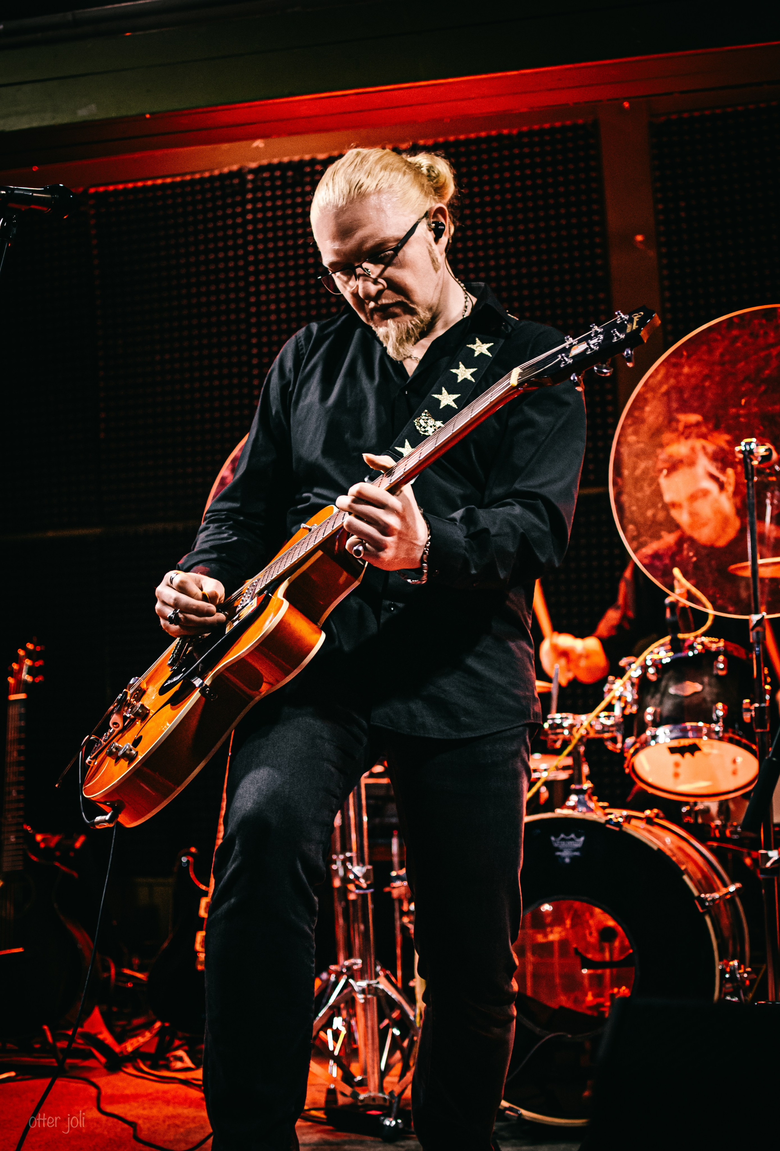 Голова Муэссы | Китайский лётчик Джао Да. Концертный репортёр Валерия Сафина