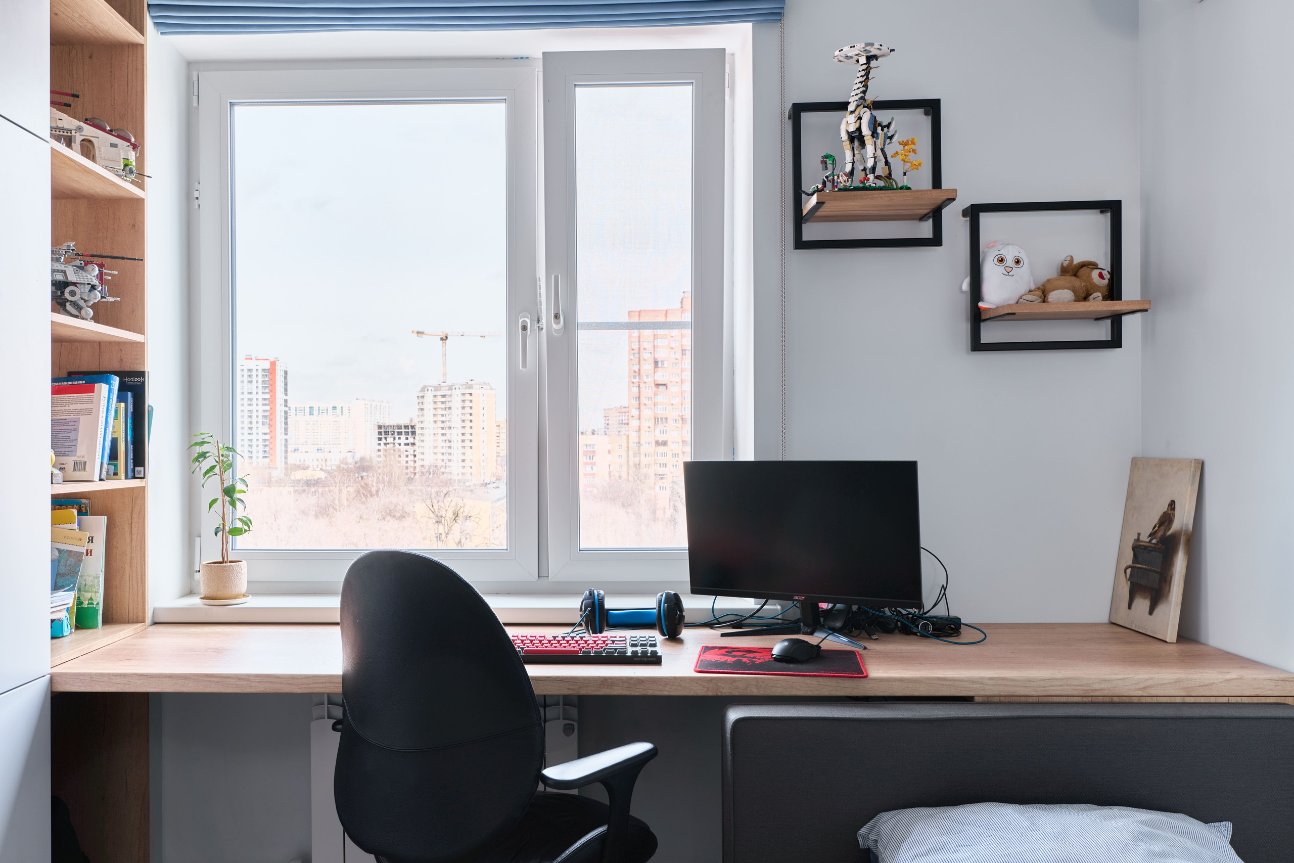 На улице Юных Ленинцев. Никита Хохловский фото и видео продакшн