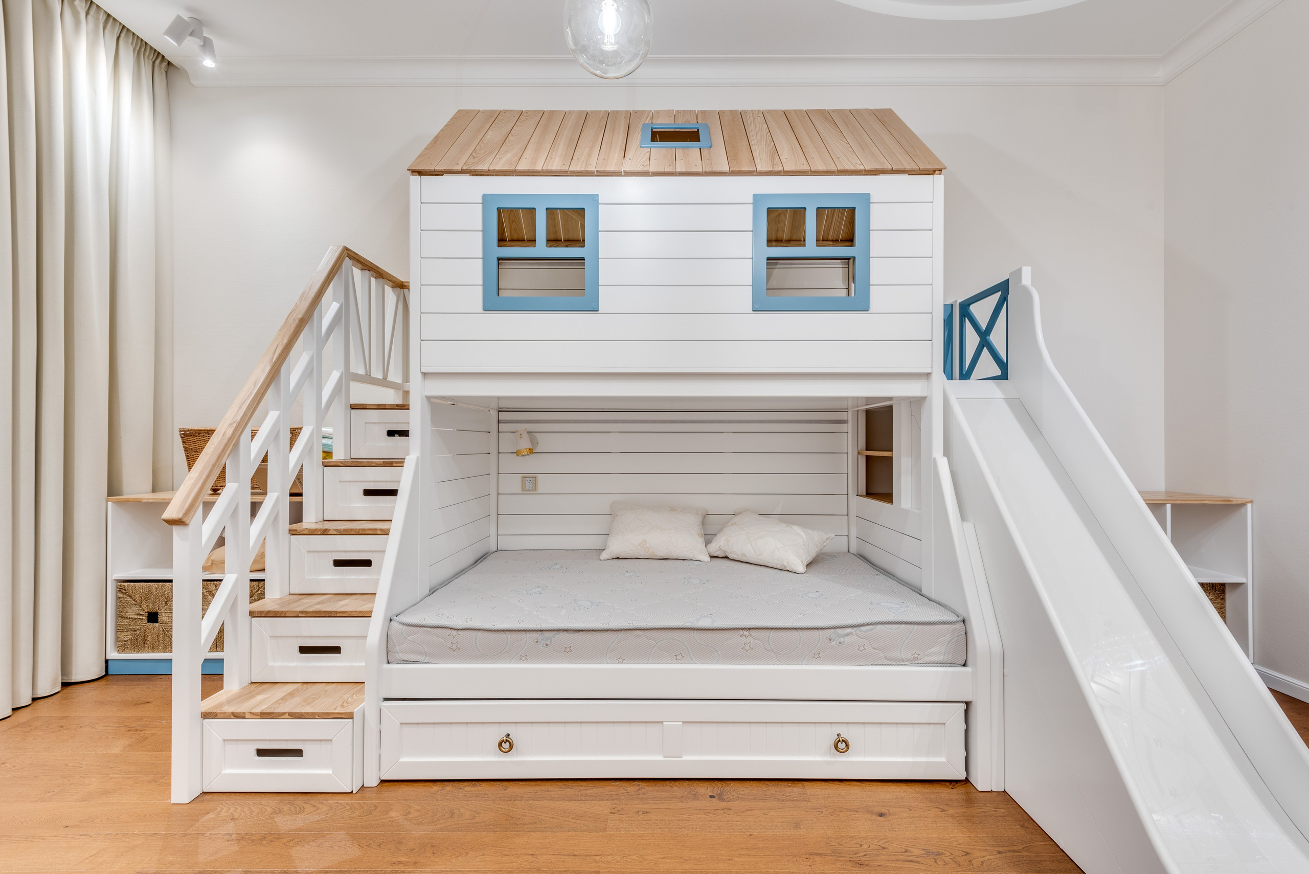 Проспект Мира. Никита Хохловский фото и видео продакшн