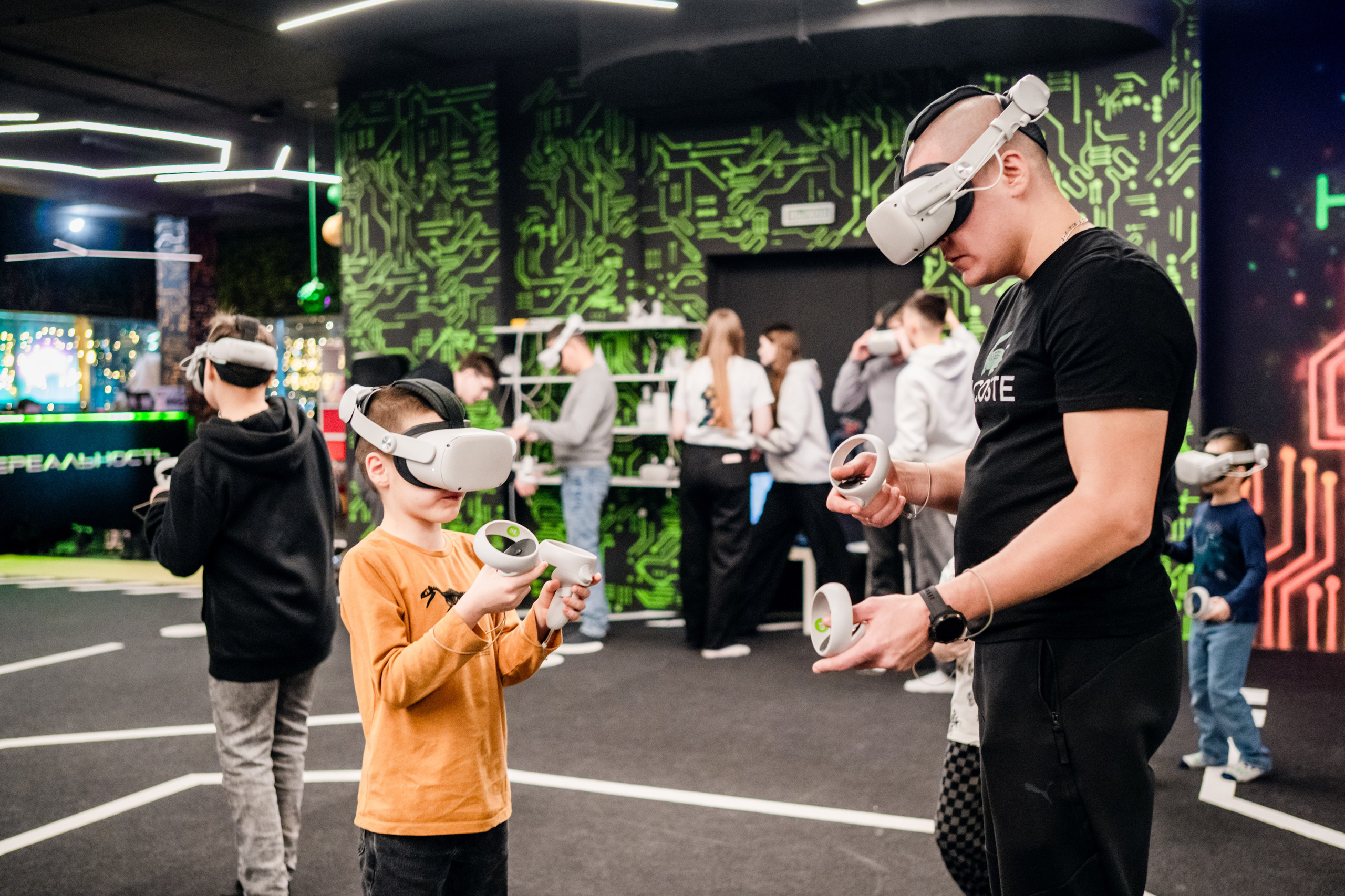 VR (November-December 2024). Felixtones