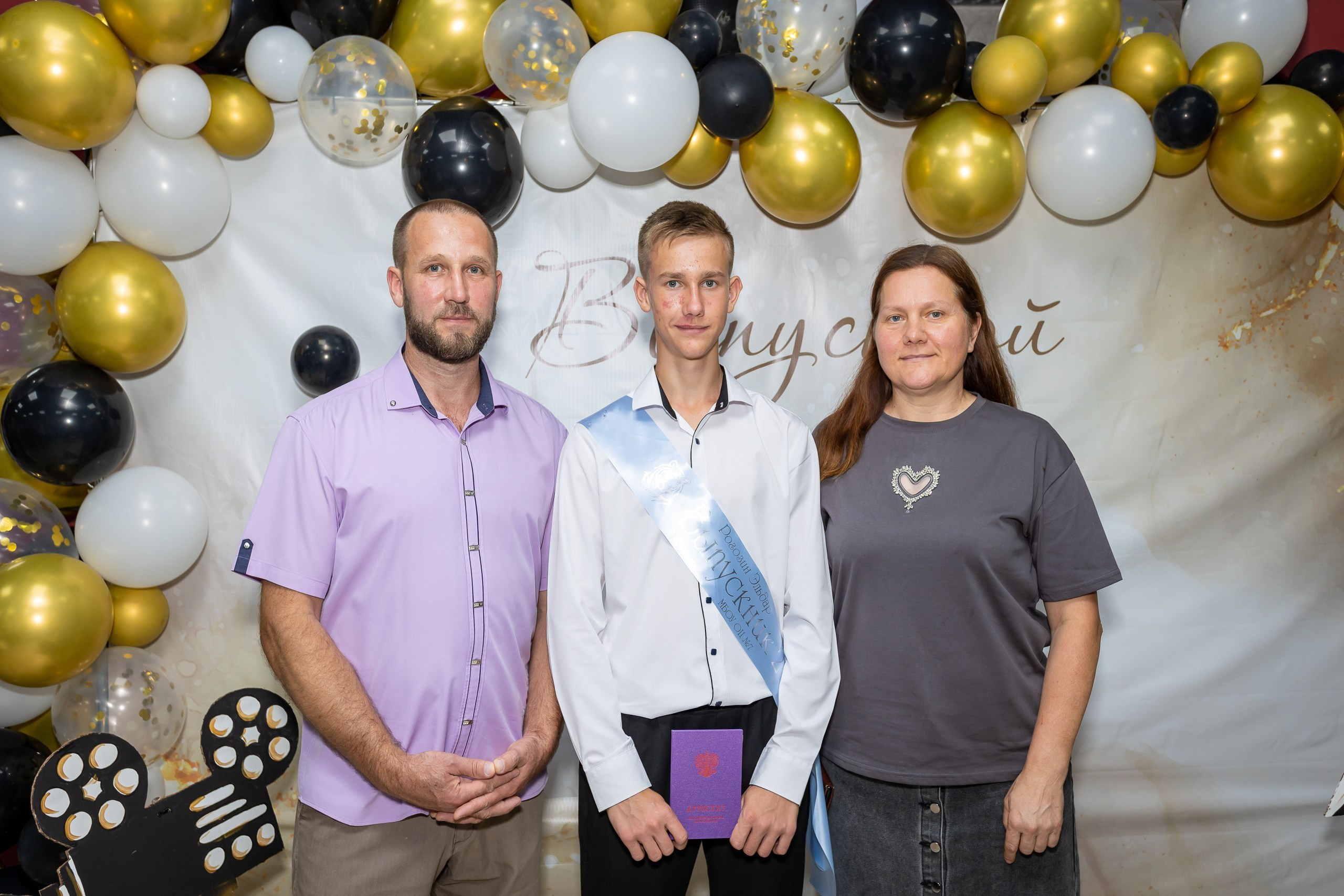 Вручение аттестата и выпускной вечер. Выпускные альбомы Майкоп, Краснодар Елена Золотарева