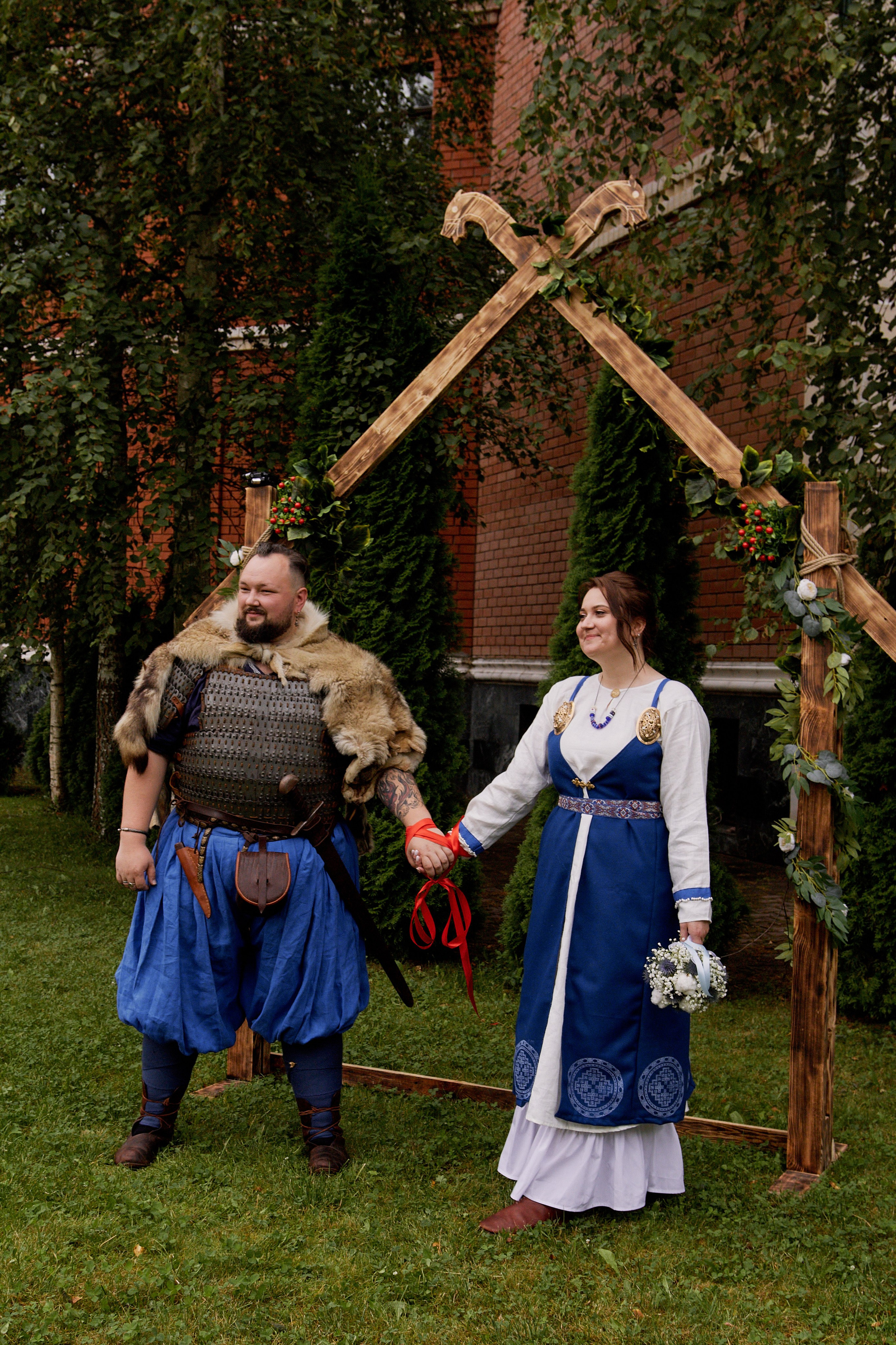 Юлия и Антон. Выездная роспись в стиле викингов. Фотограф лавстори Москва/МО Приятелева Ангелина