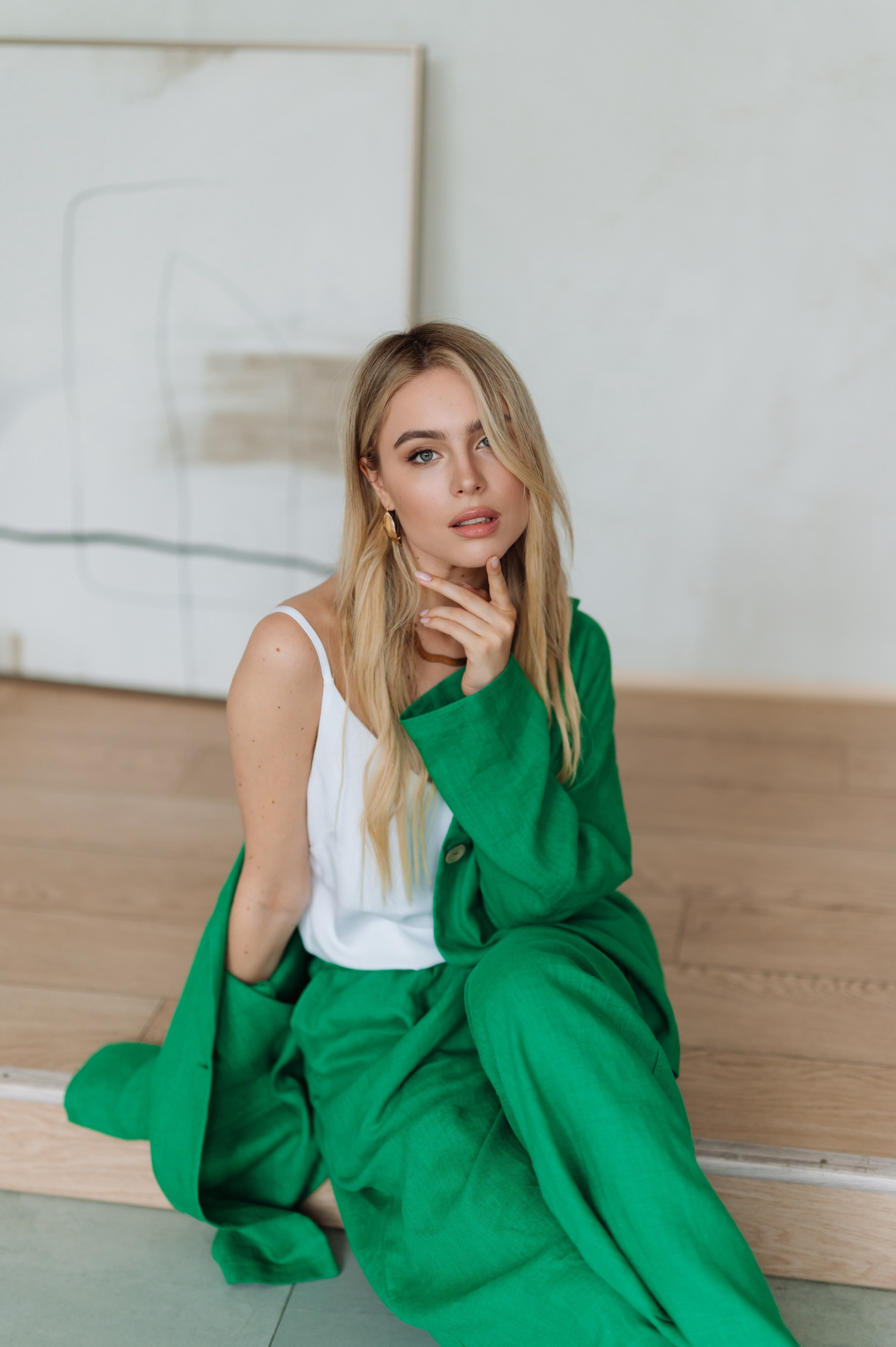 Съемка контента одежда женская. Фотограф товаров для соцсетей - инстаграм, вконтакте, сайта, блога. Контент-фотограф в Москве Хныкина Лена