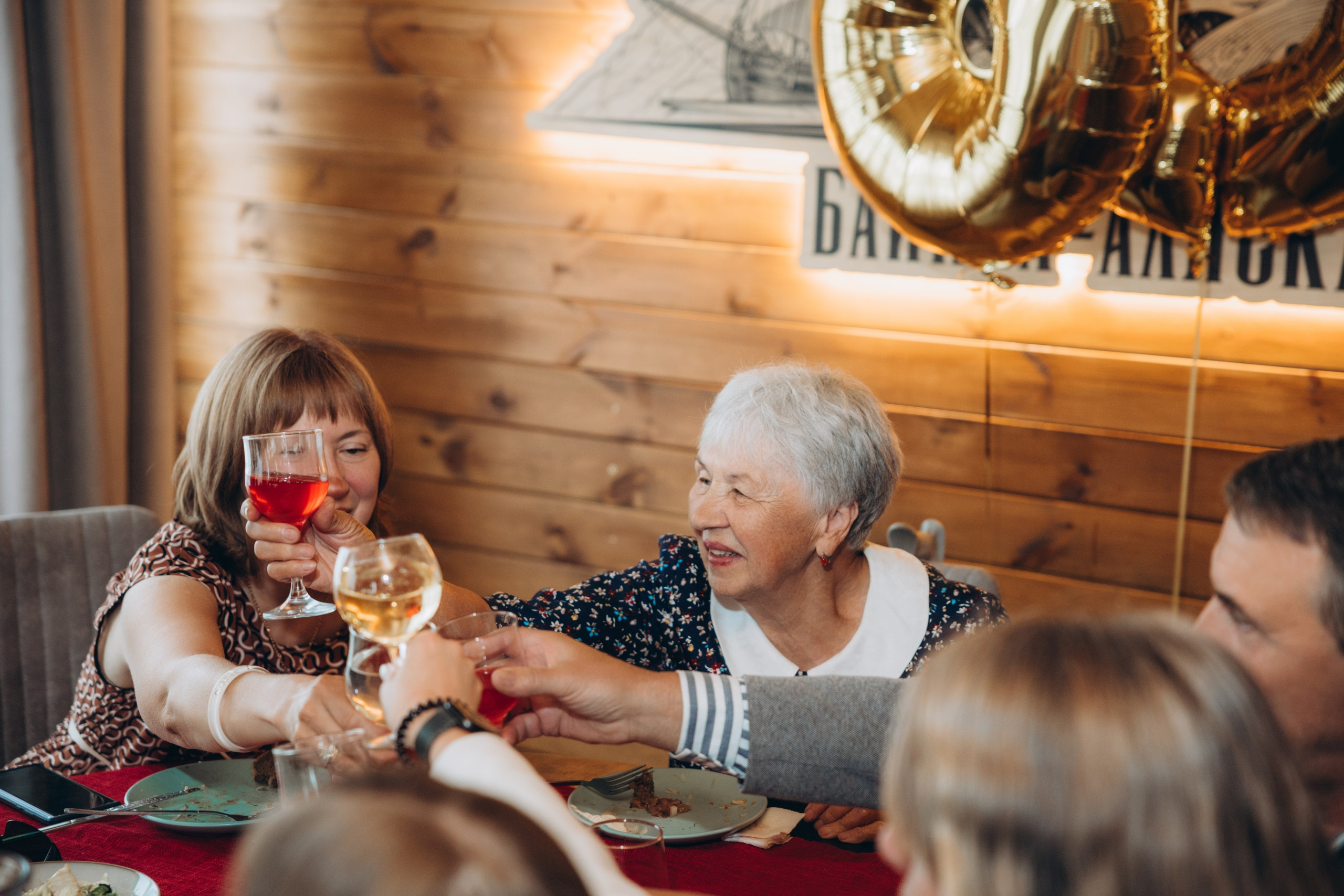 На берегу. Свадебный, семейный фотограф в Иркутске Светлана Макаричева
