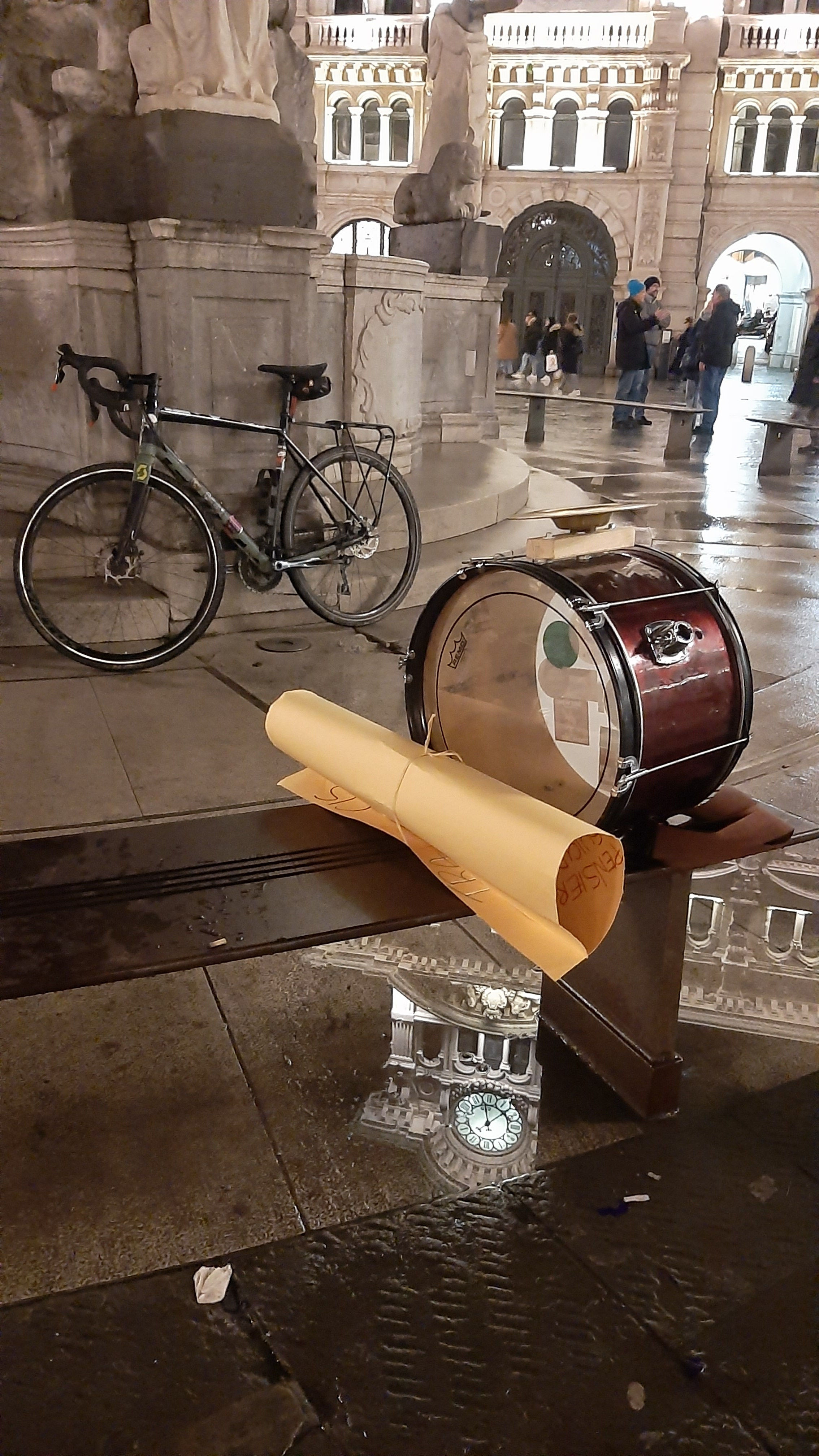 Riflessi. Fotografo Alina Imanbaeva Trieste e FVG