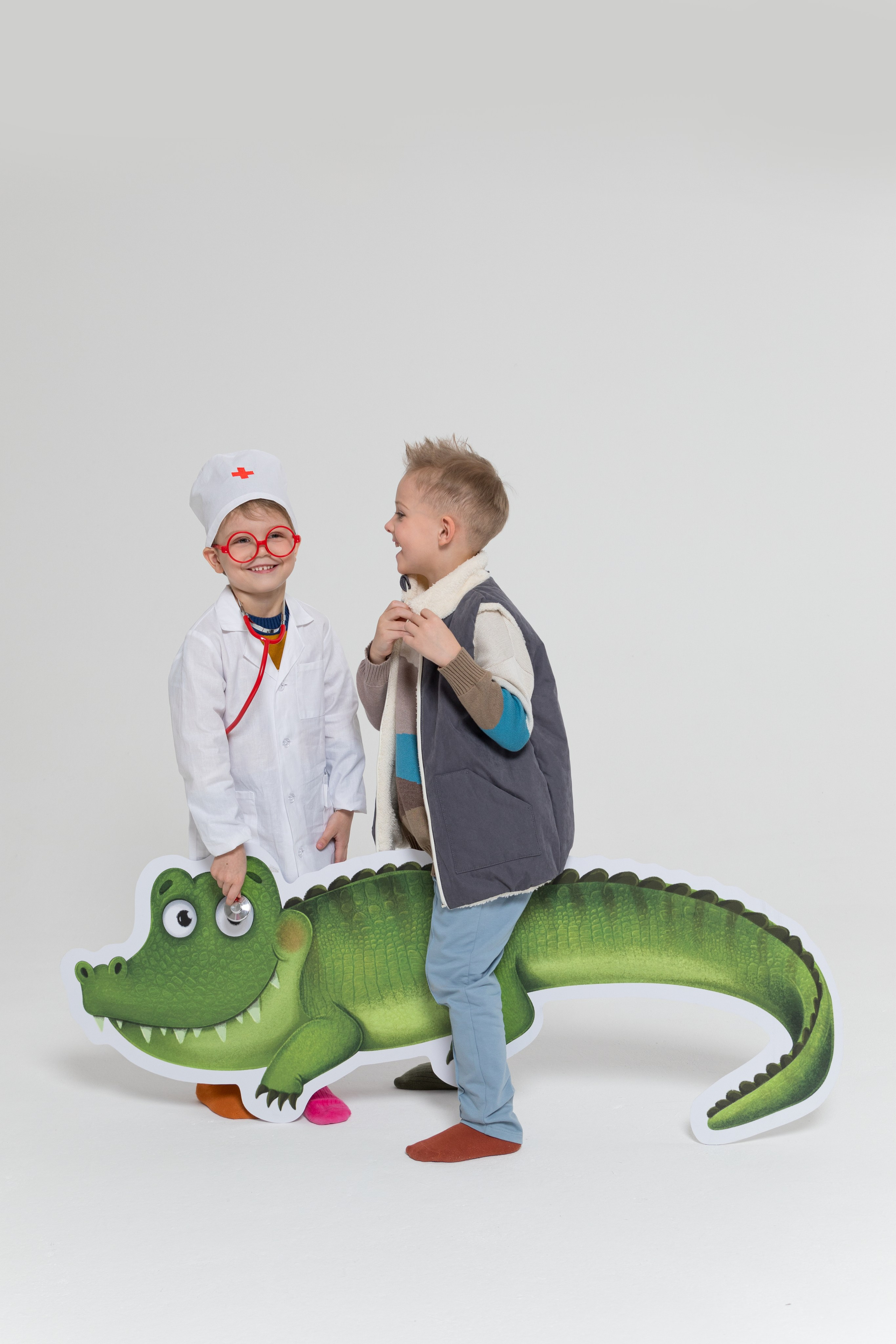 Имиджевая и каталожная съёмка для бренда детских пазлов. Детский и контент фотограф Надя Волкова Санкт-Петербург