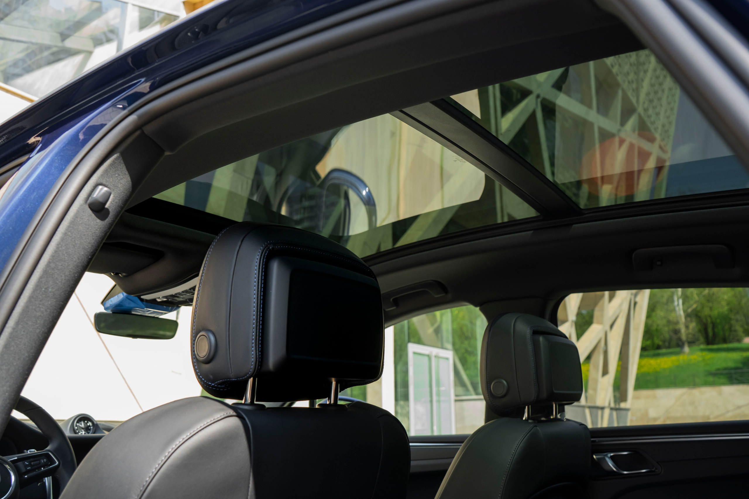 Porsche Macan. Автомобильный фотограф Ногинск Денис Городок