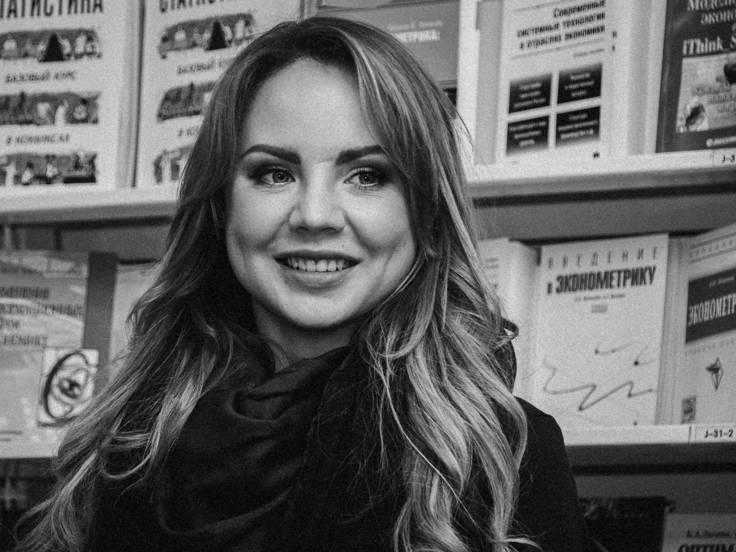 Фотография сделана 14 декабря 2016 года. Певица МАКСИМ. Она вернулась. Тогда проходила презентация книги "Это же я...."