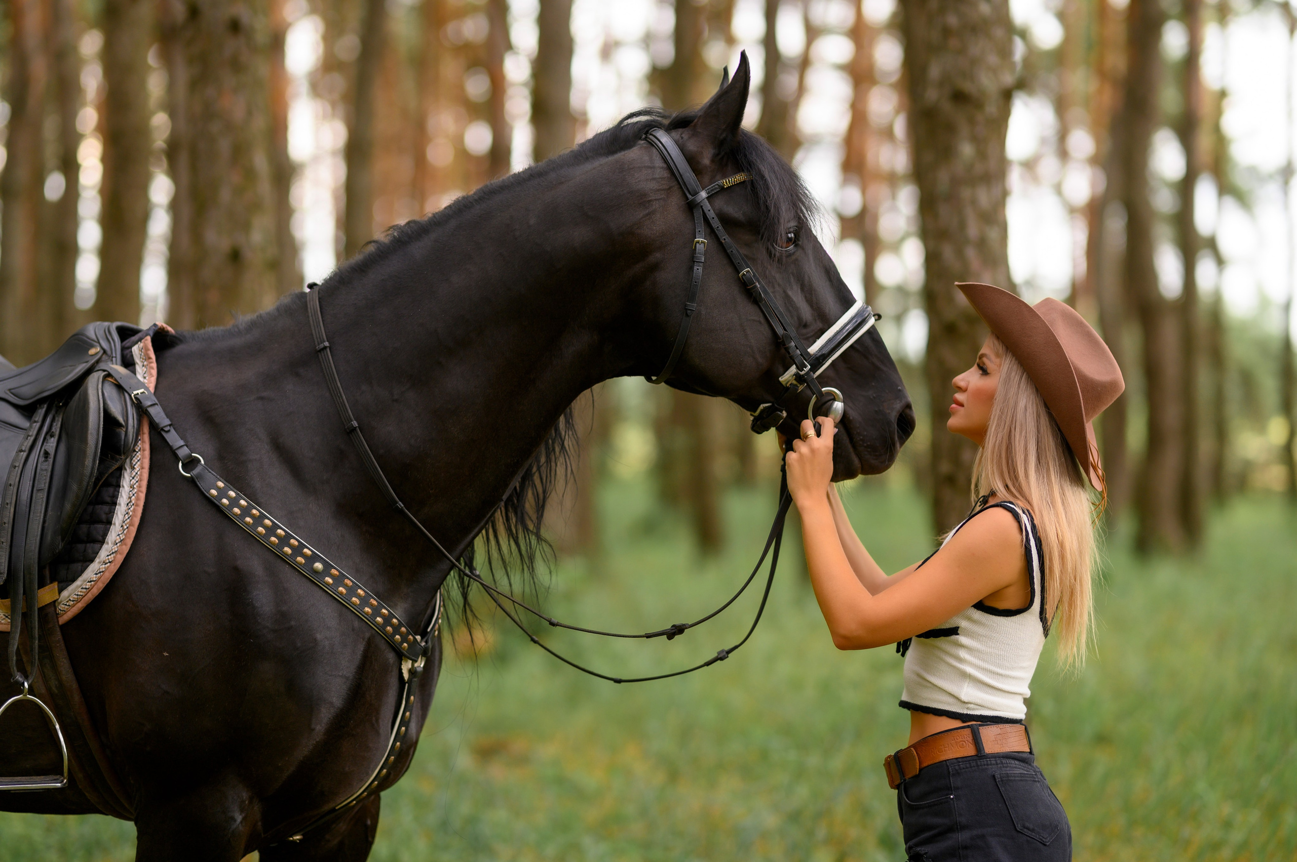 Ирина и Инна. Bazarkom-photo.ru Фотограф Виктор Оськин в Старом Осколе