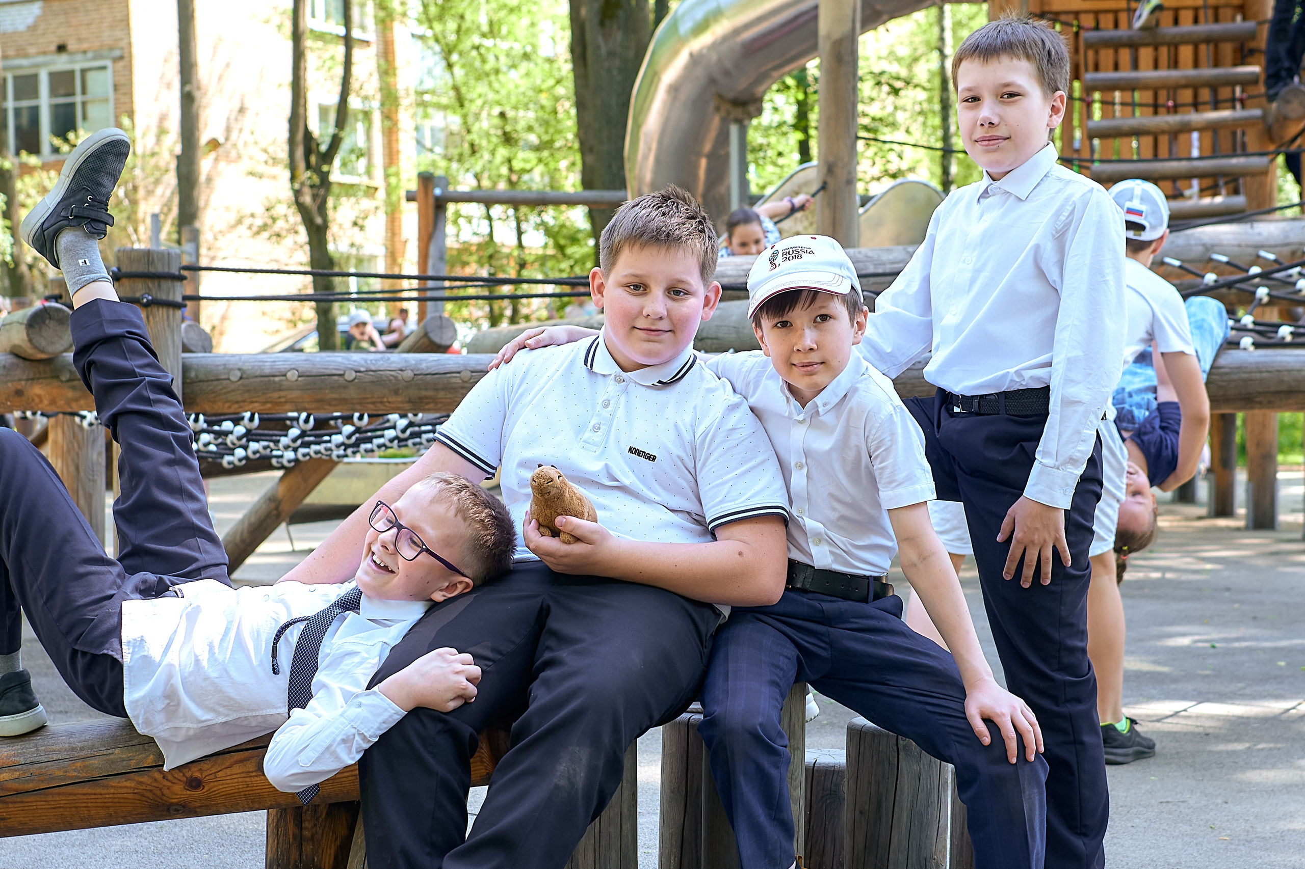 УРА, каникулы! 5Б класс, 10й лицей Одинцово. Школьный и семейный фотограф, Одинцово