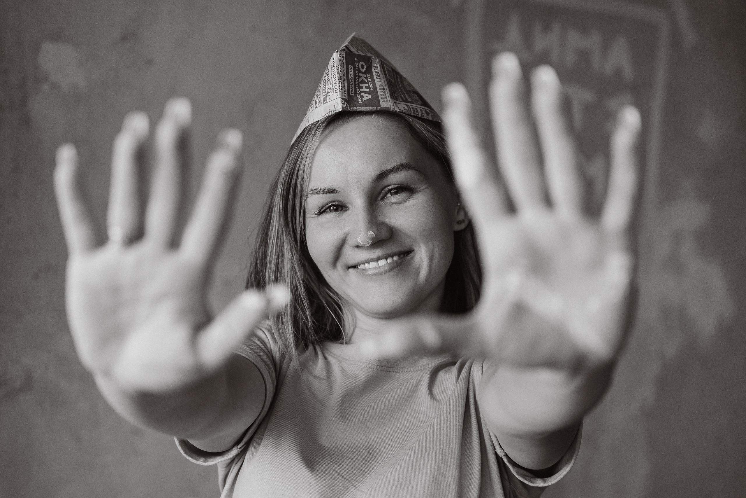 Креативная семейная фотосессия в процессе ремонта в Ижевске
