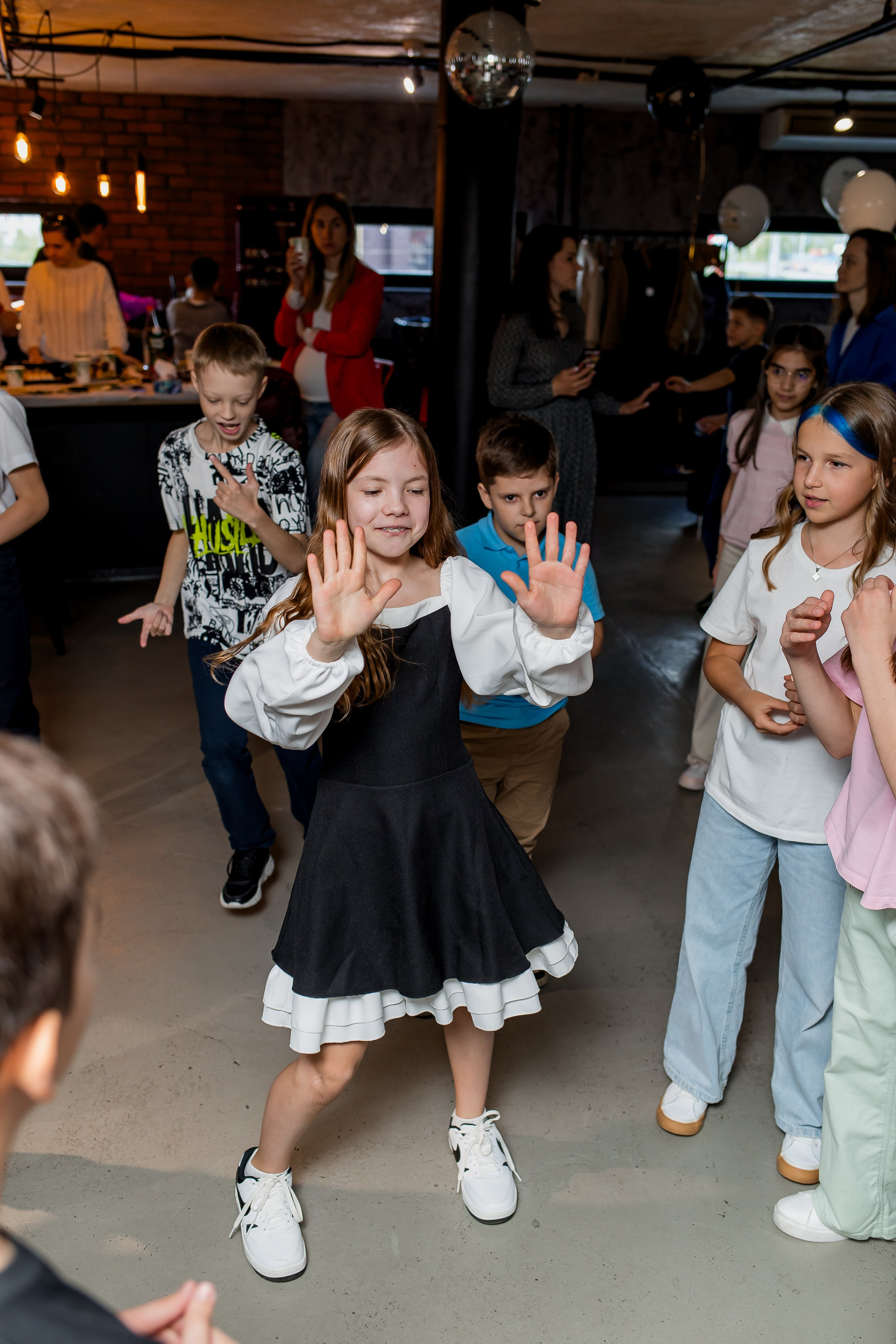 Выпускной 4 класс. Фотограф в Москве Авдеева Мария