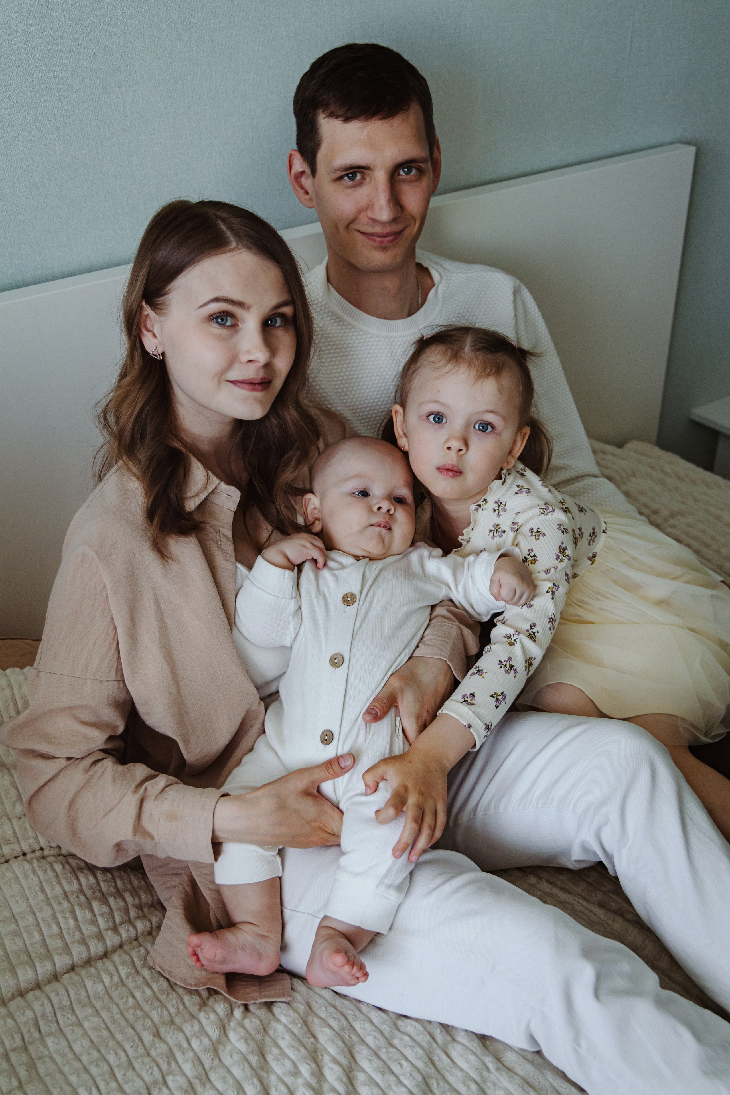 Домашняя История № 1. Евгения Горбунова фотограф новорожденных в Новом Уренгое