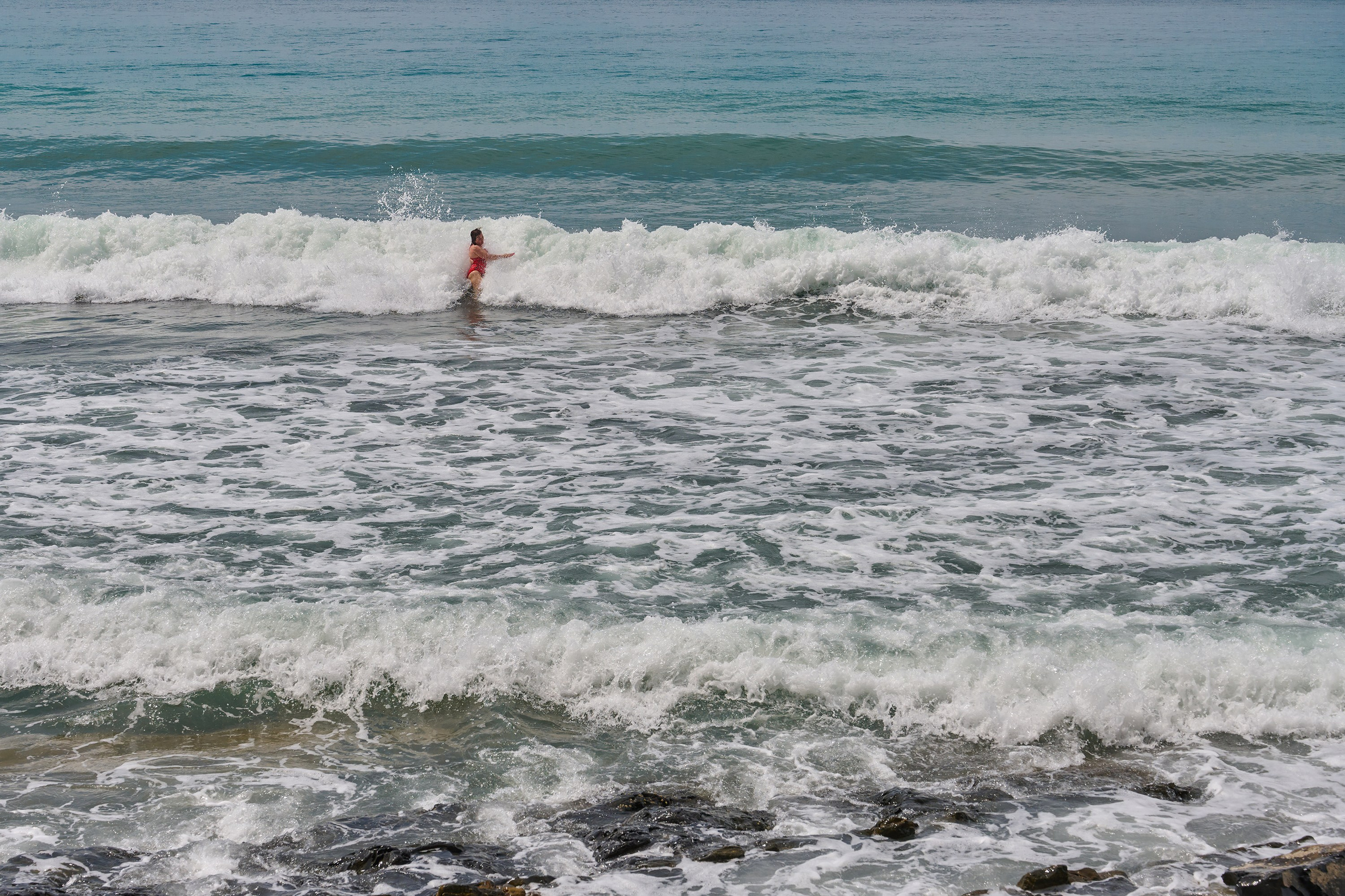 Пловцы и волны. Яркие фото на Чёрном море