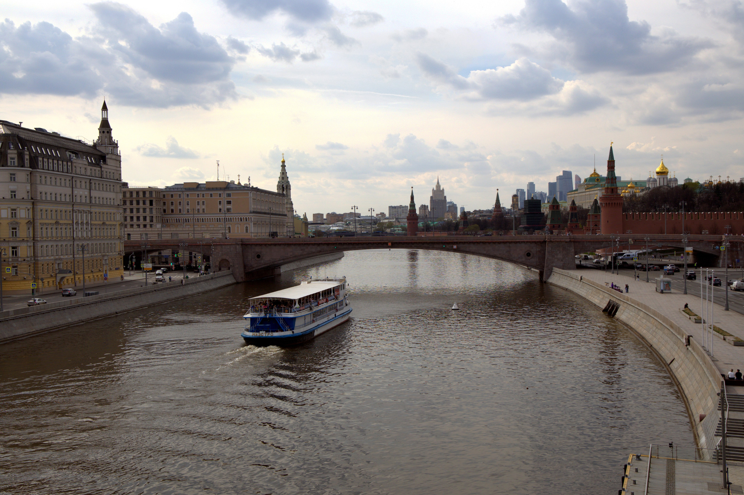 Большой Москворецкий мост.