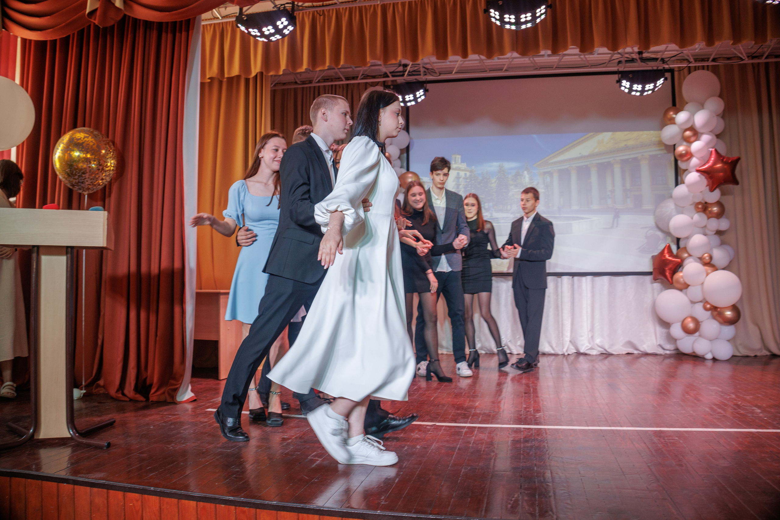 Вручение аттестатов. Свадебный и семейный фотограф в Новосибирске Ирина Дорошкова