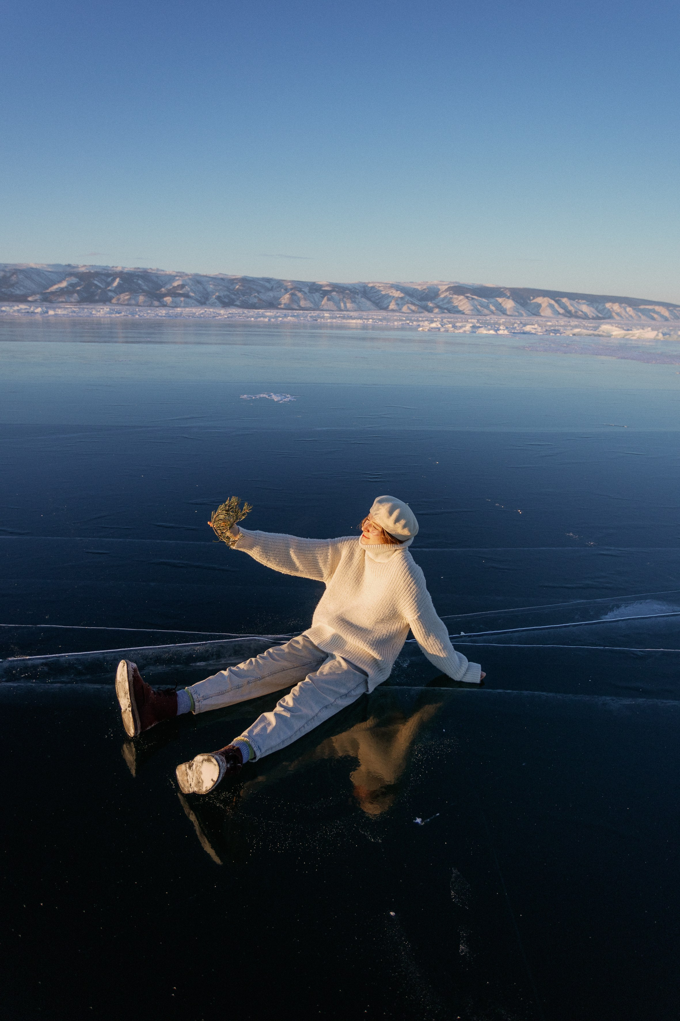 Фотограф Ольхон, Регина