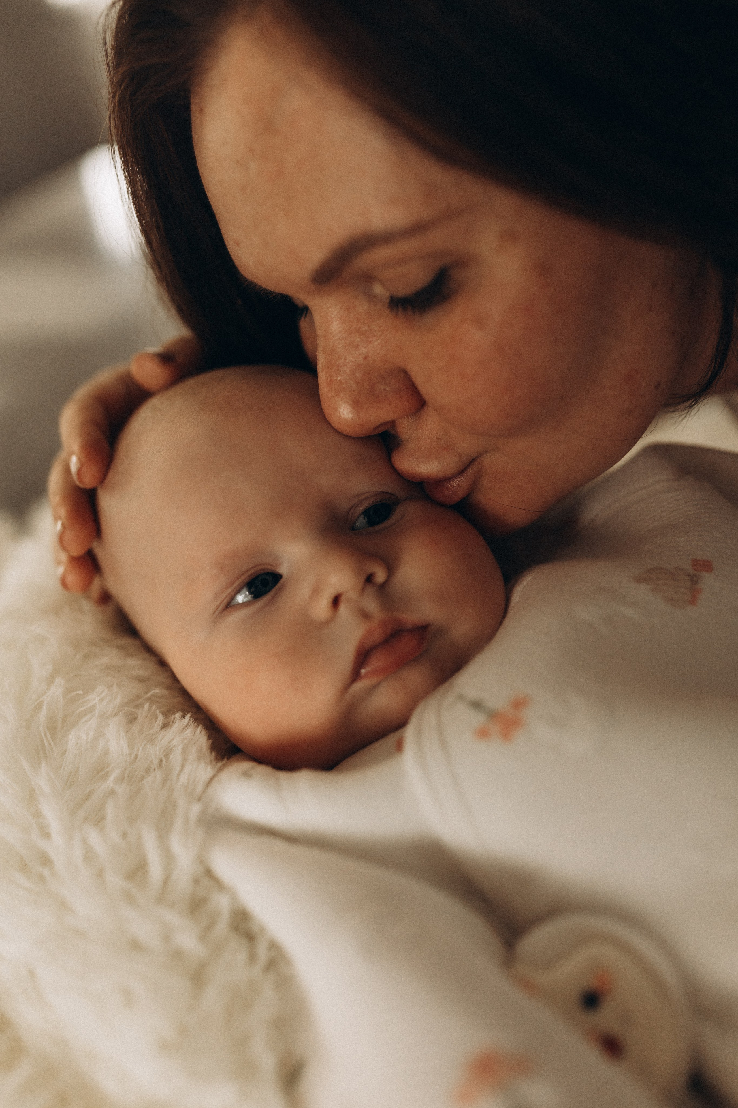 Александр Сергеевич с мамой и бабушкой 🤍. Фотограф Артем Бросов в Санкт-Петербурге и Дубае