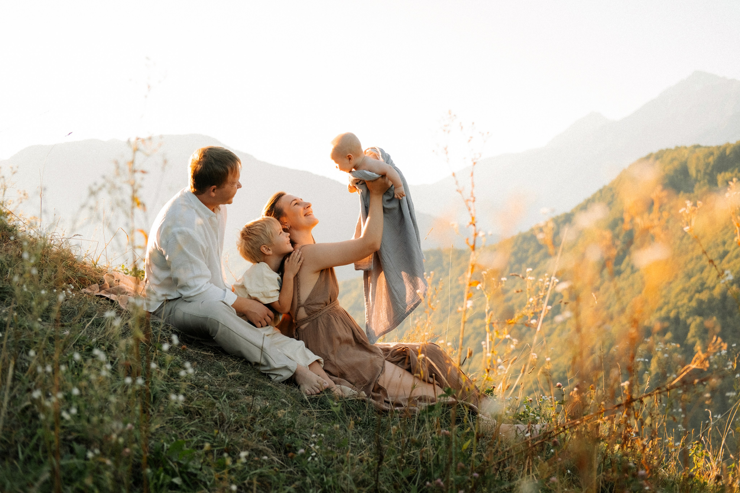 Семейные фотосессии в Сочи, Сириус и на Красной поляне. Семейный, свадебный фотограф Сочи, Адлер, Красная поляна