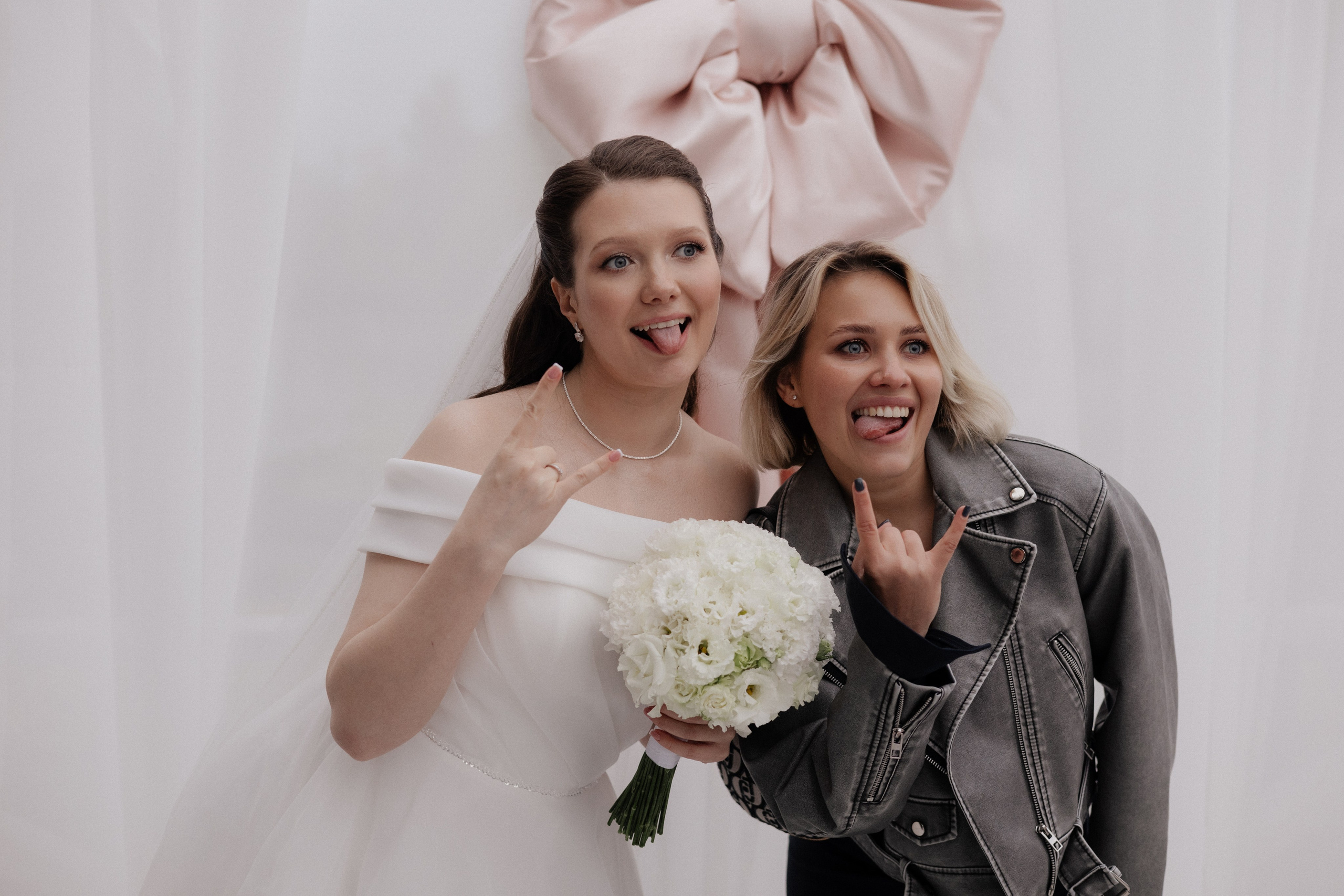 Аня и Саша. Свадьба в Юдино парк. Свадебный и портретный фотограф в Москве Анастасия Масюк