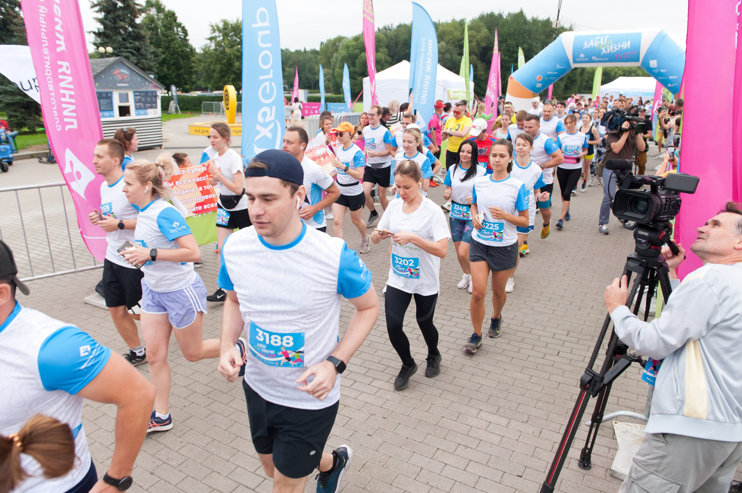 Корпоративное. Забег X5 Retail Group. Репортажный фотограф и видеограф Слава Думчев. Тимбилдинги, отчетники, корпоративы