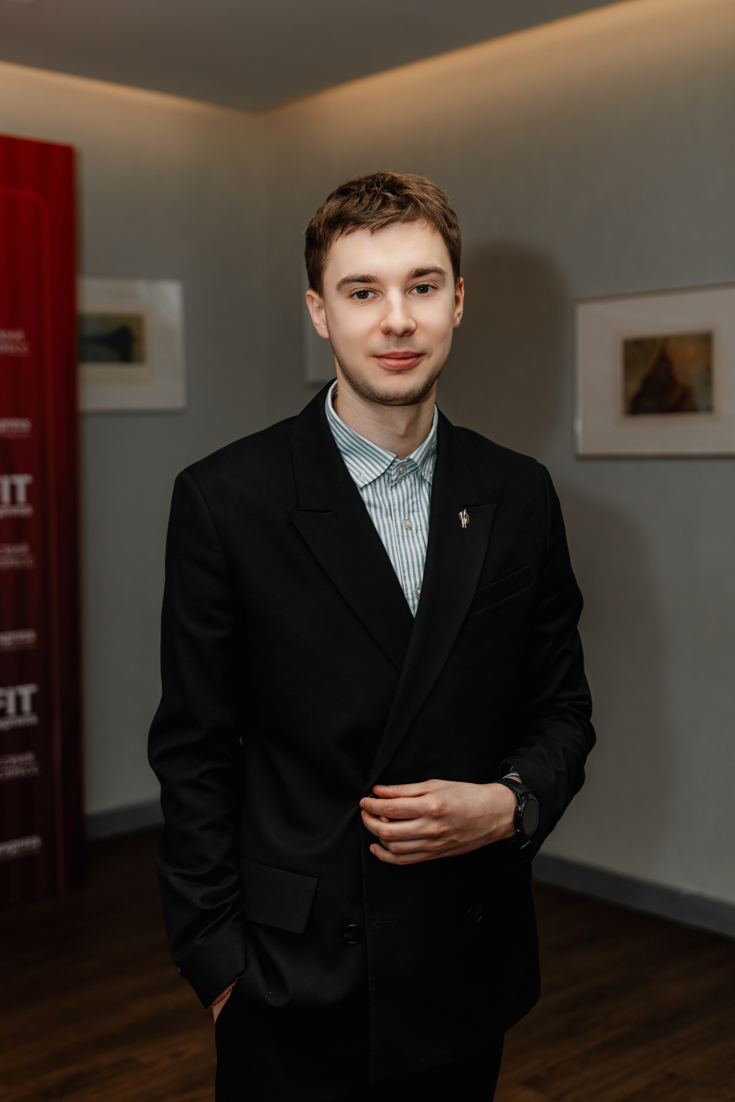 РУССКИЙ ЭКСПРЕСС