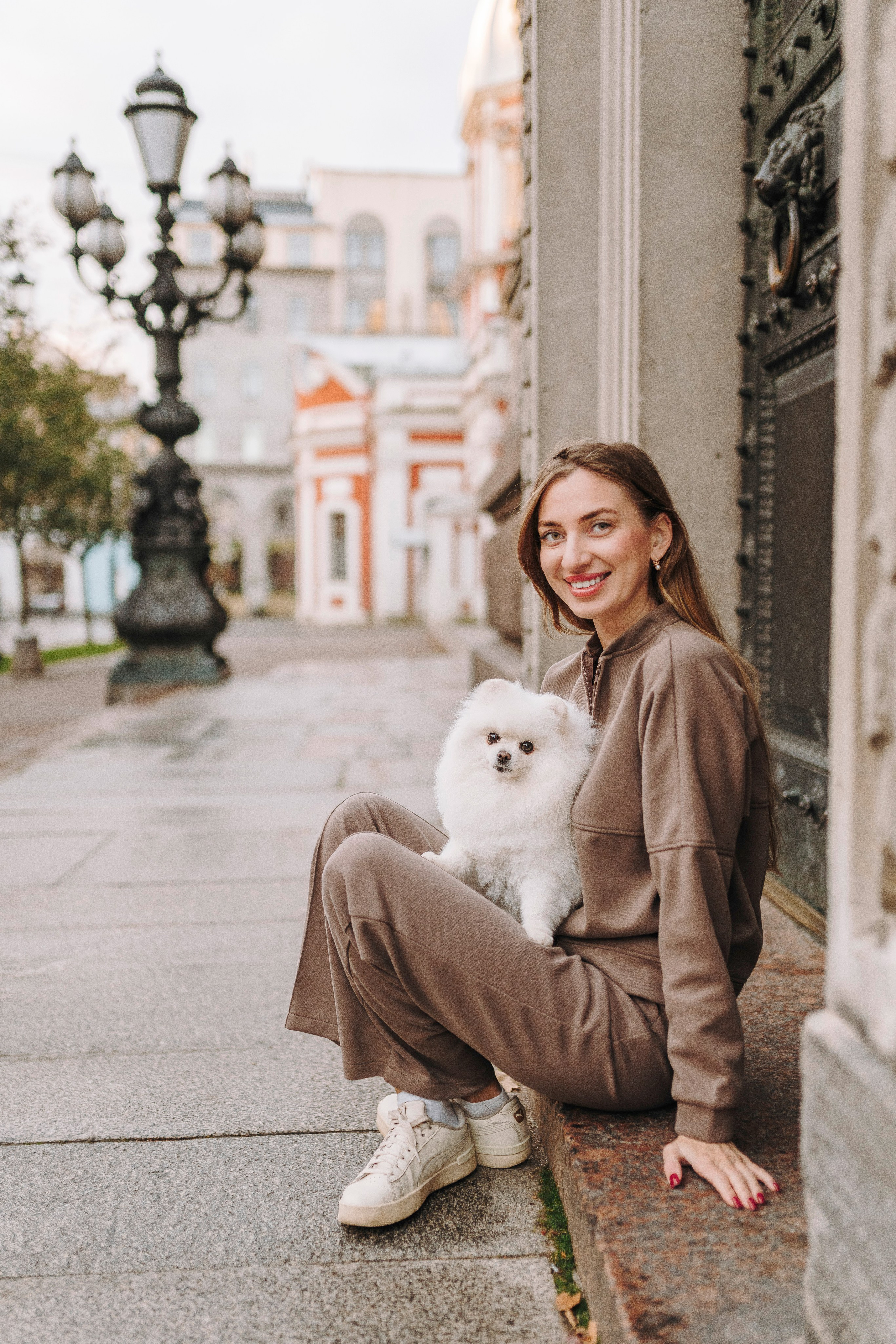 Фотосессия с померанским шпицем. Фотограф анималист в Спб недорого Олеся Майорова