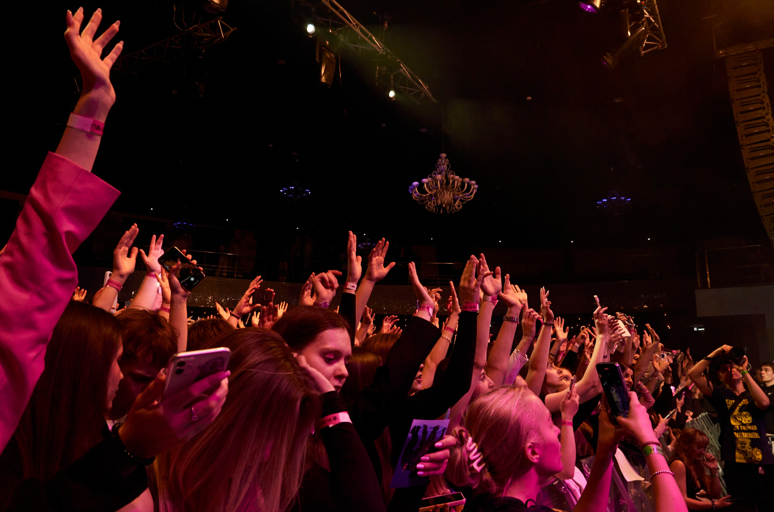 Blink/ nleeei, unique, artem shilovets. Главная