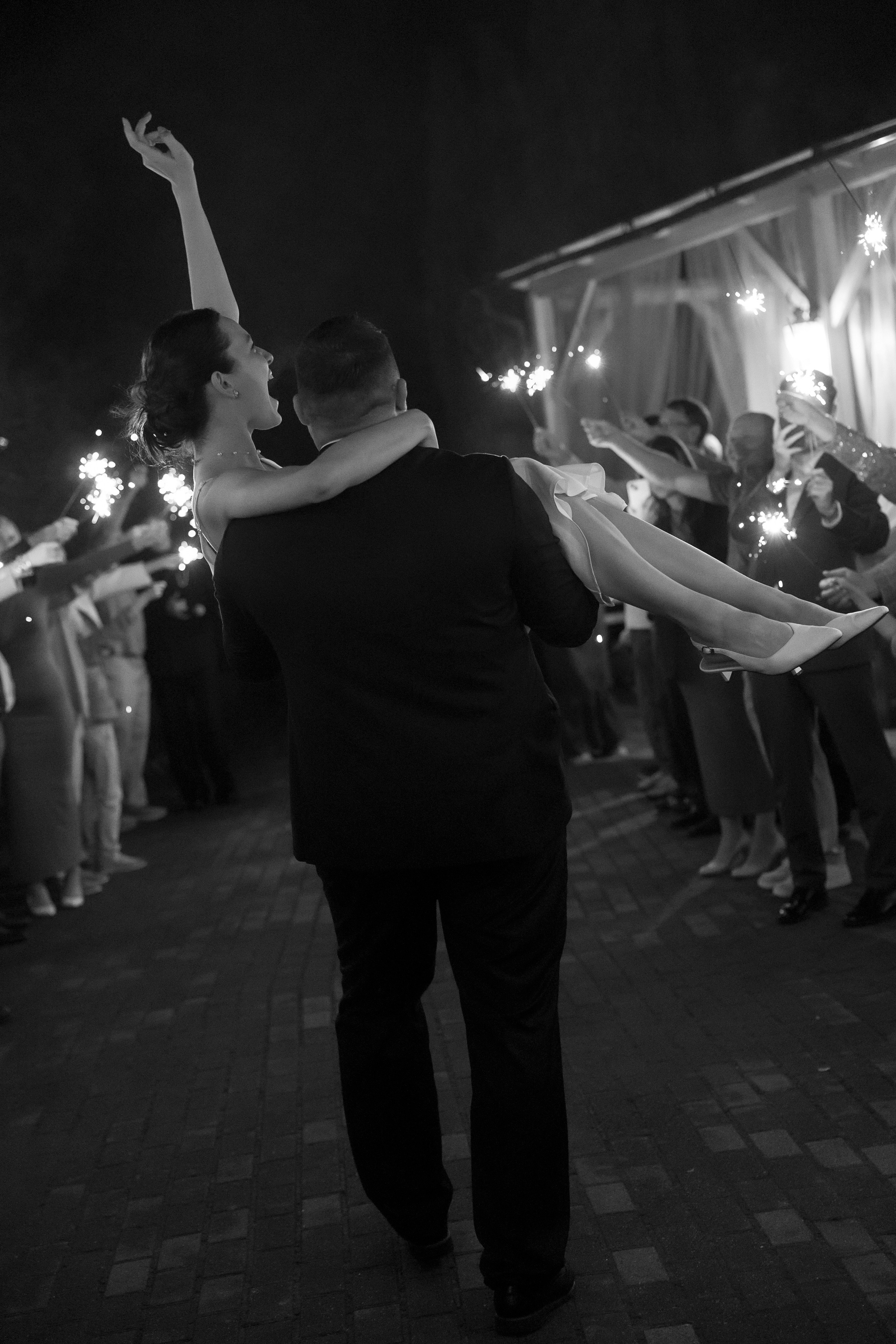 Ты рядом со мной, и это — самый чистый кайф! ♥. Свадебный фотограф Калининград