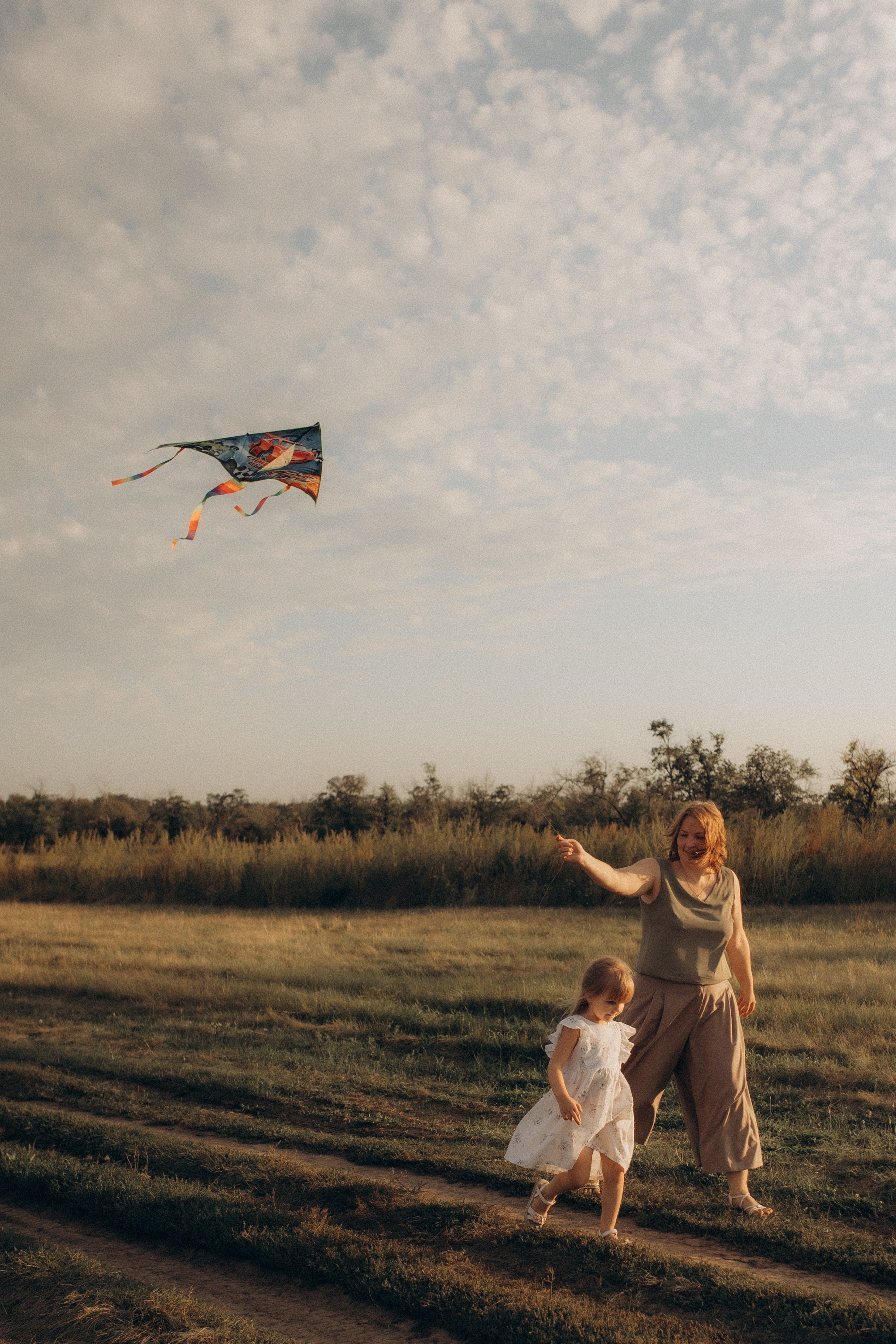 Летняя история в поле. Семейный фотограф lifestyle в Новосибирске Елена Шпилевая