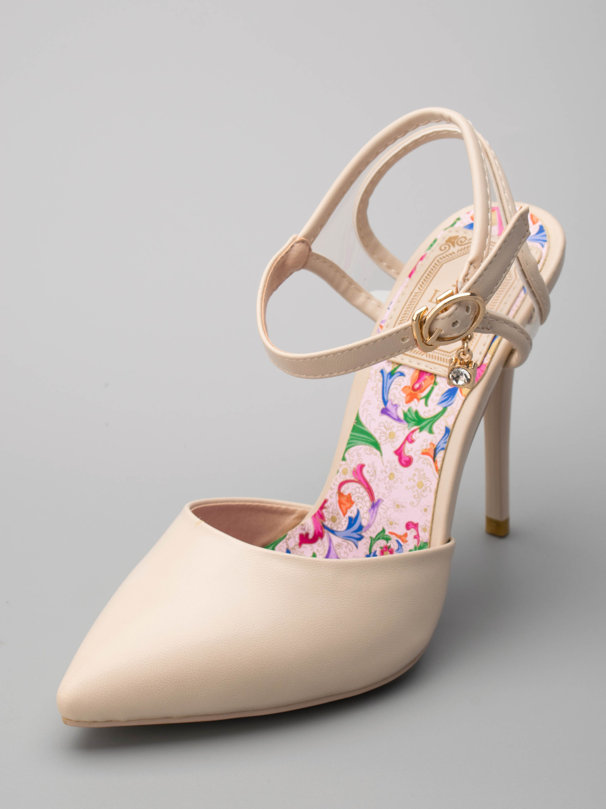 Каталожная и предметная съемка. Репортажный фотограф в Москве Зуйко Оксана