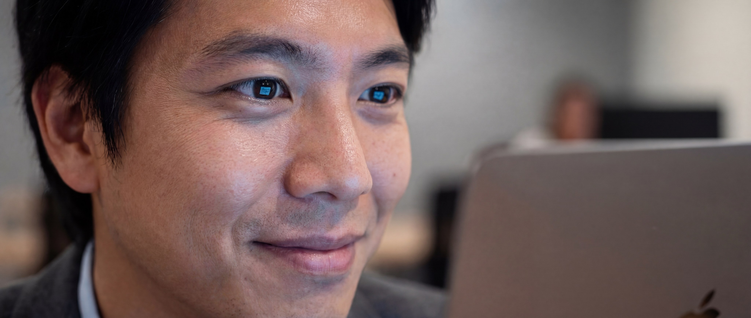 Офис. AI‑креатор: фото‑ и видео‑креативы на нейросетях