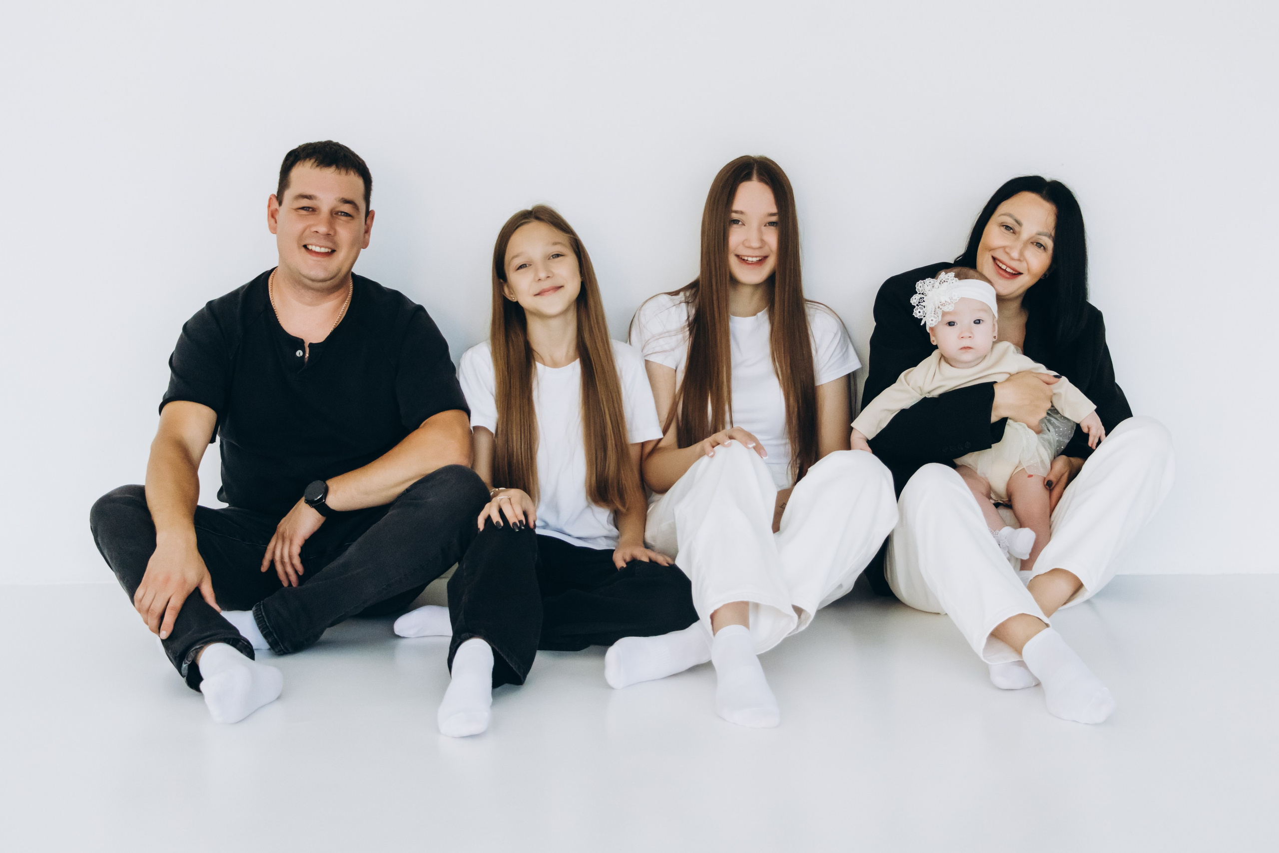 Семейная фотосессия в студии, Екатеринбург. Фотограф в Екатеринбурге Пойгина Елена