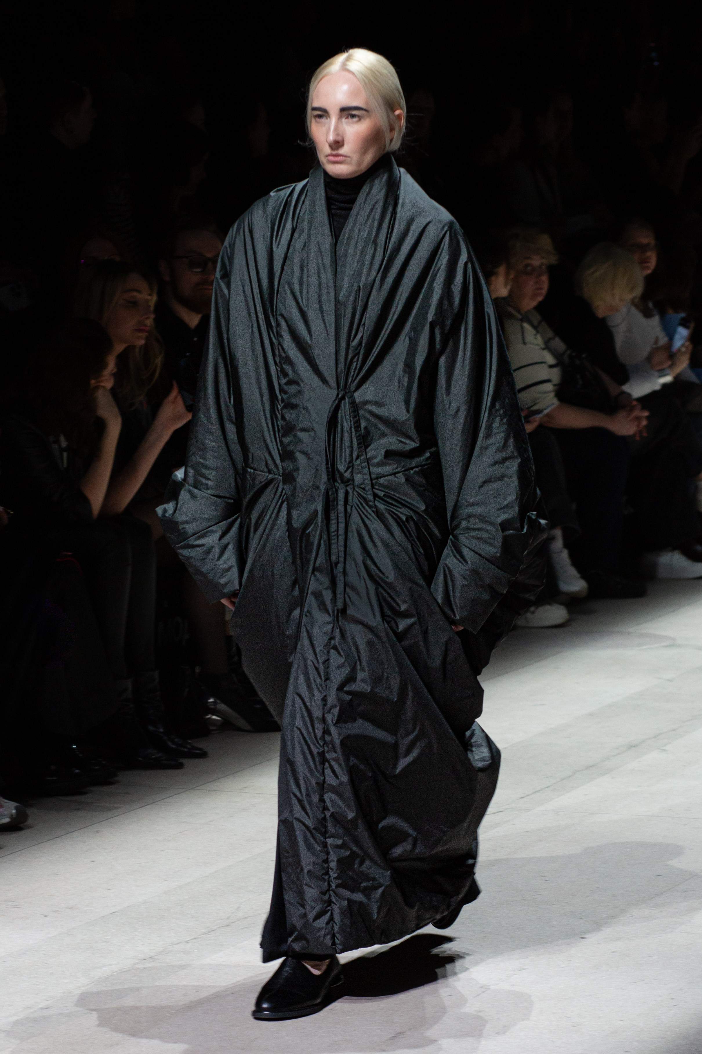 Reports from the Moscow Fashion Week shows. Neumann’s moon